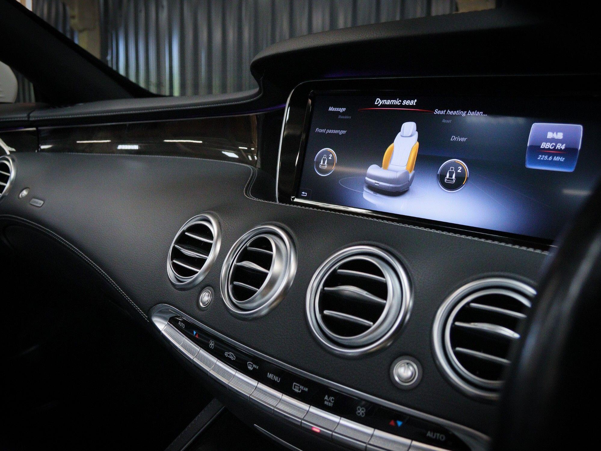 Mercedes-Benz S-Class view 37