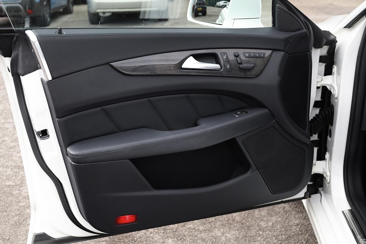 Mercedes-Benz CLS view 39