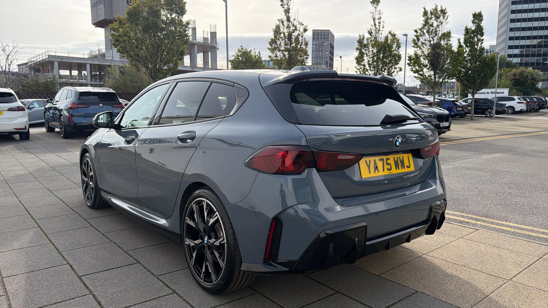 BMW 1 Series view 74