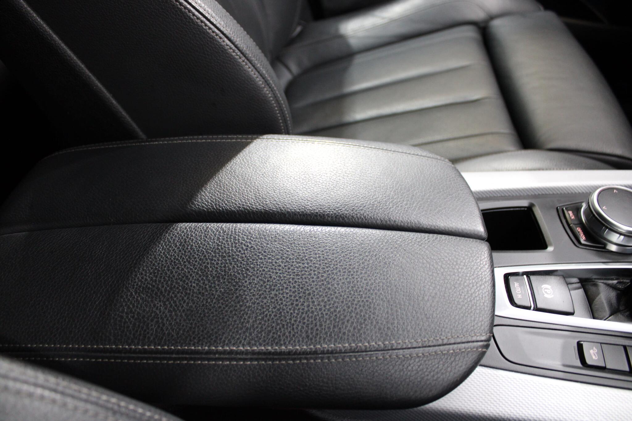 BMW X5 view 30