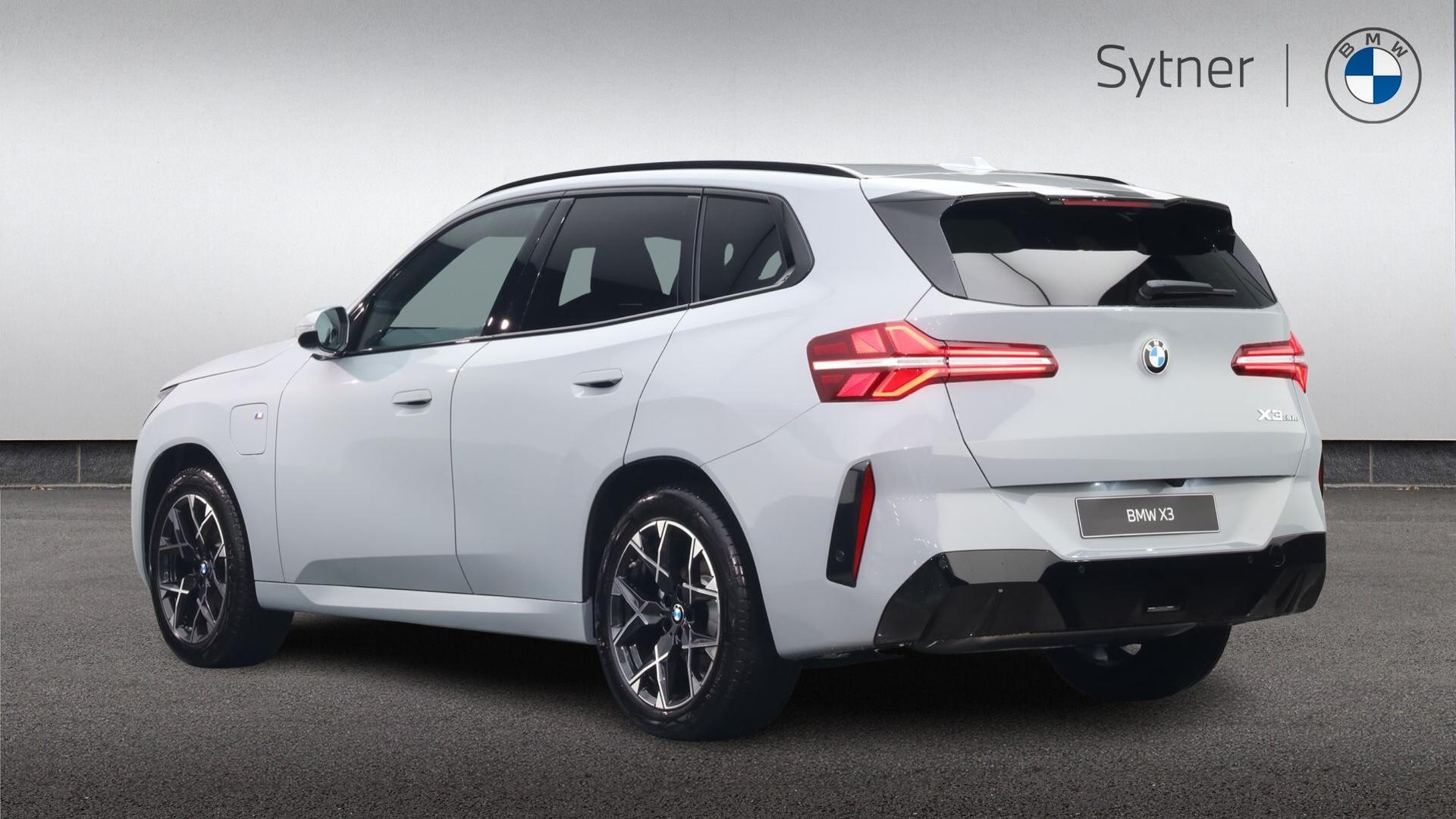 BMW X3 view 2