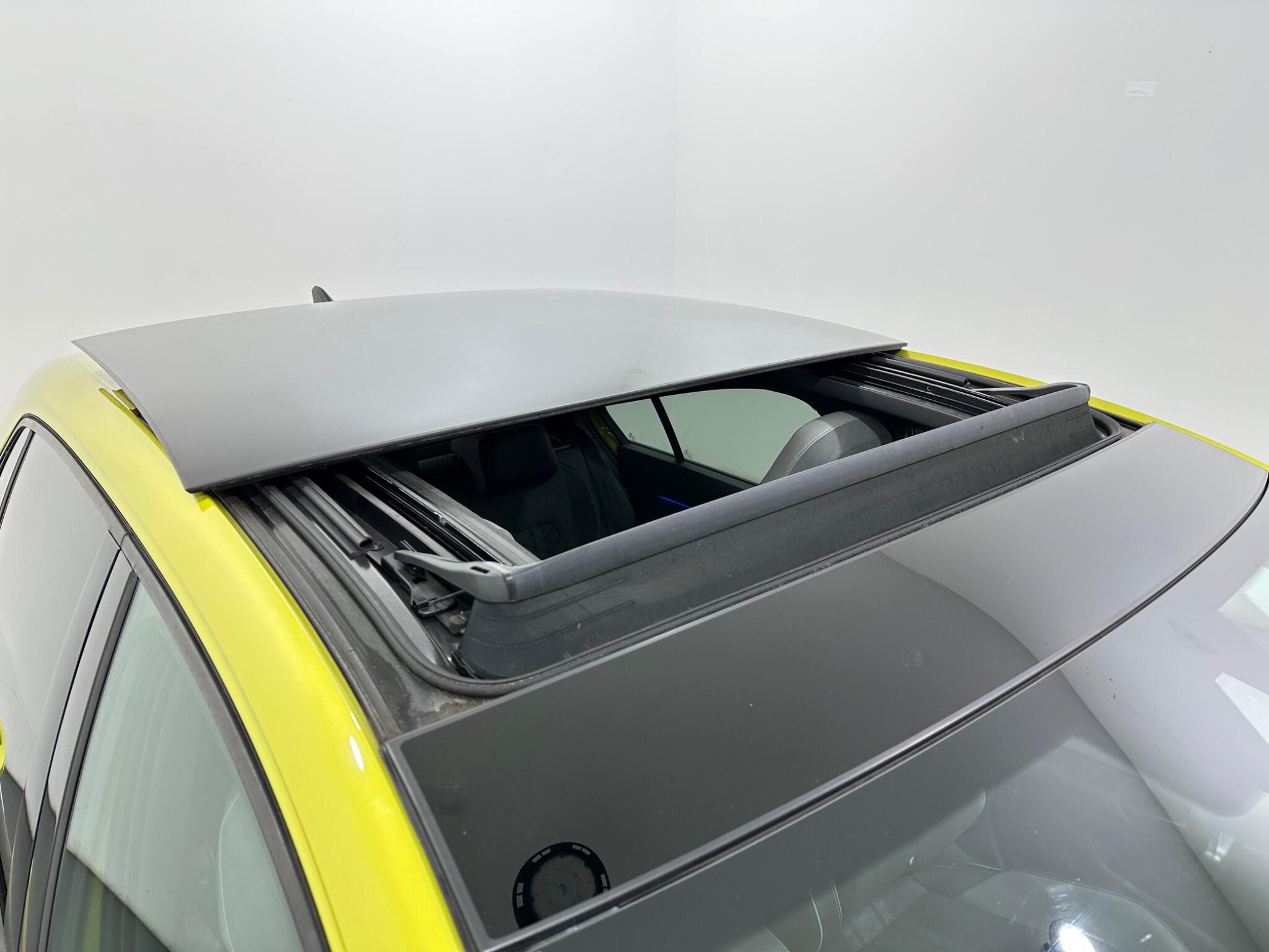Volkswagen Golf view 54