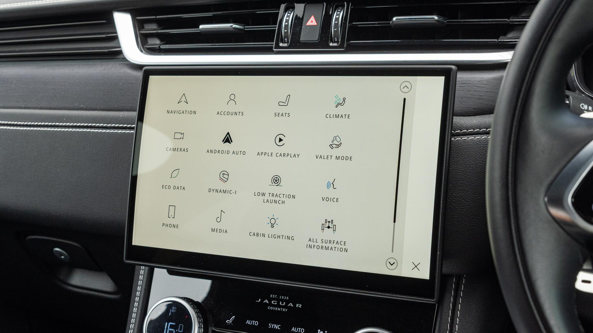 Jaguar F-Pace view 34