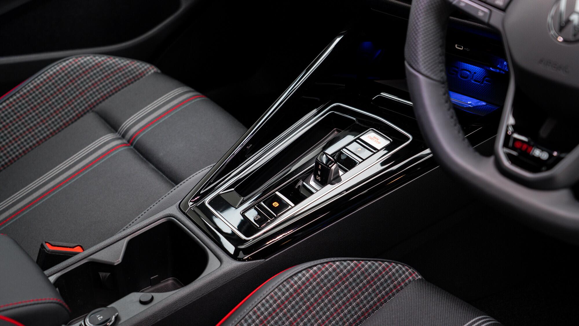 Volkswagen Golf view 43