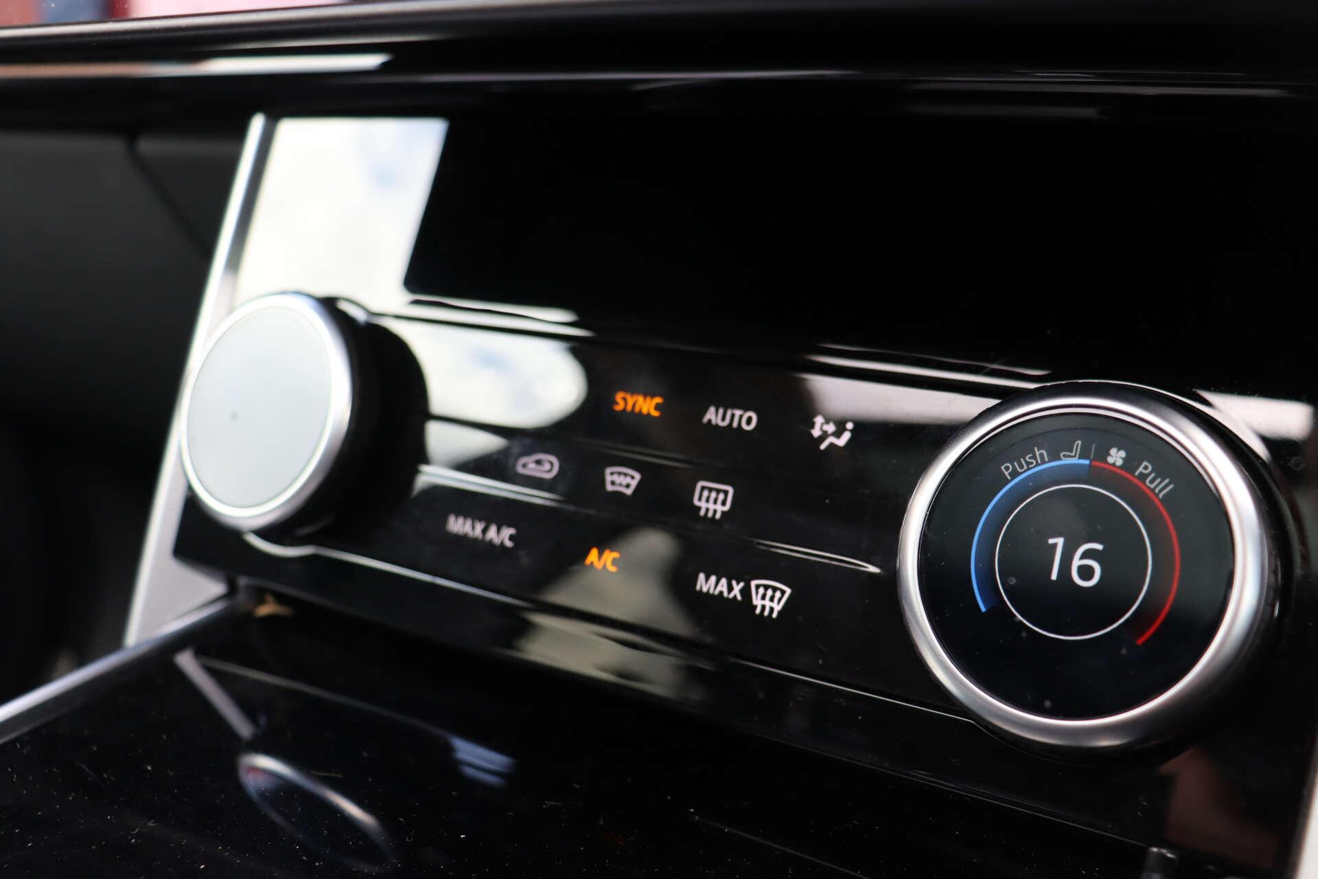 Land Rover Range Rover view 39