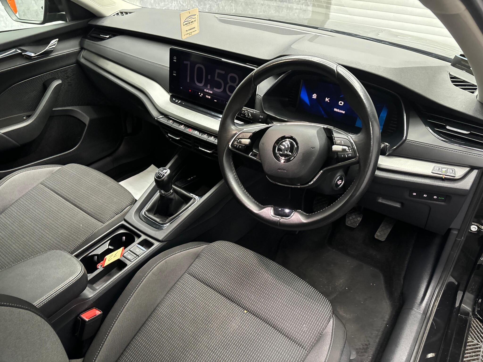Skoda Octavia view 4