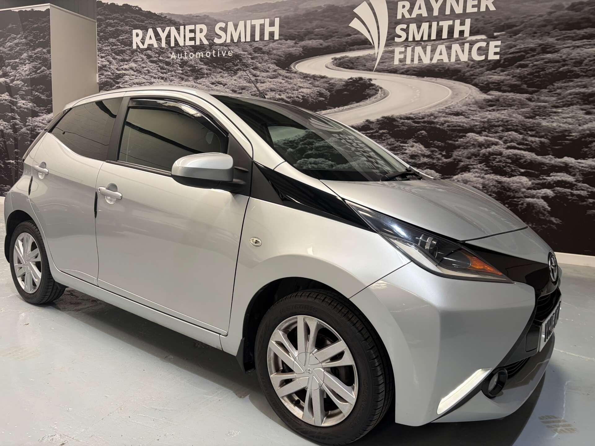 Toyota Aygo view 3