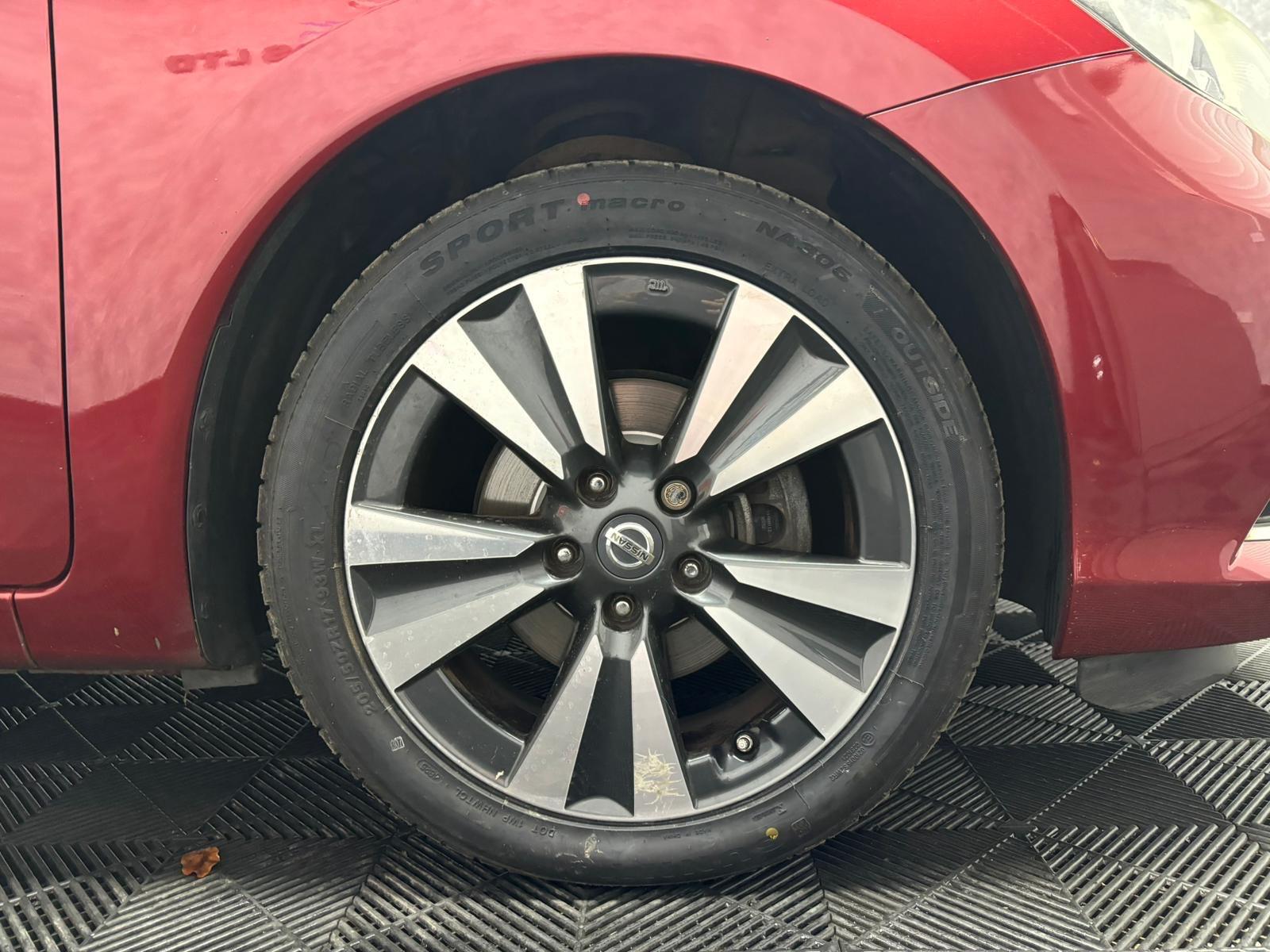 Nissan Pulsar view 28