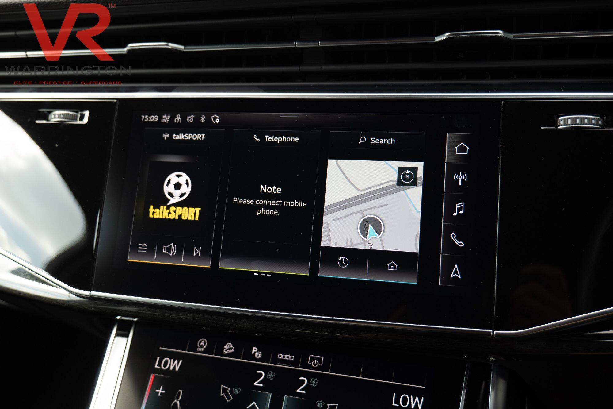 Audi Q7 view 33