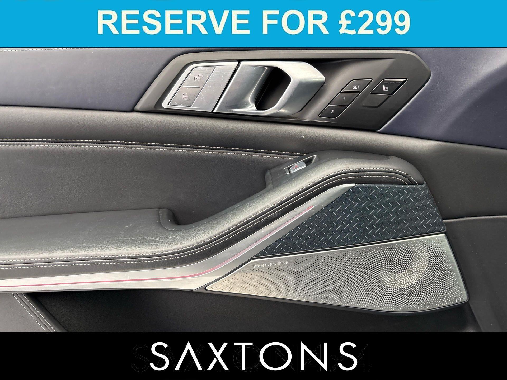 BMW X7 view 26