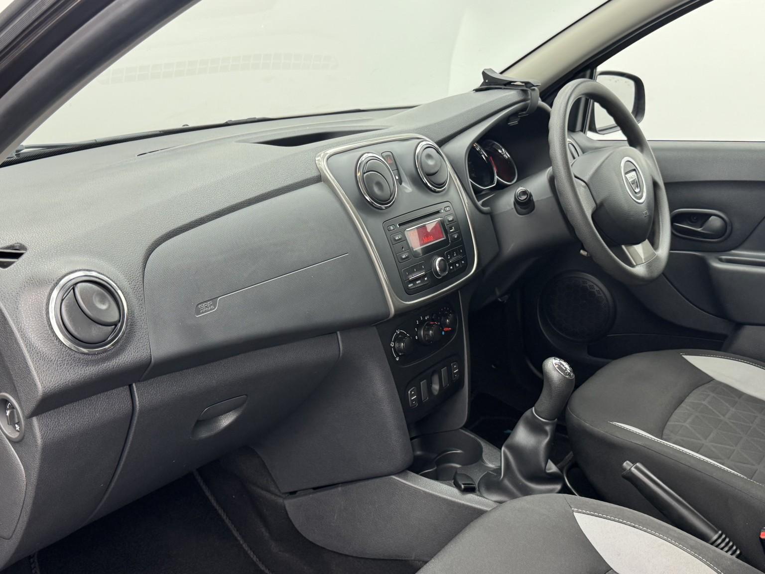 Dacia Sandero view 14