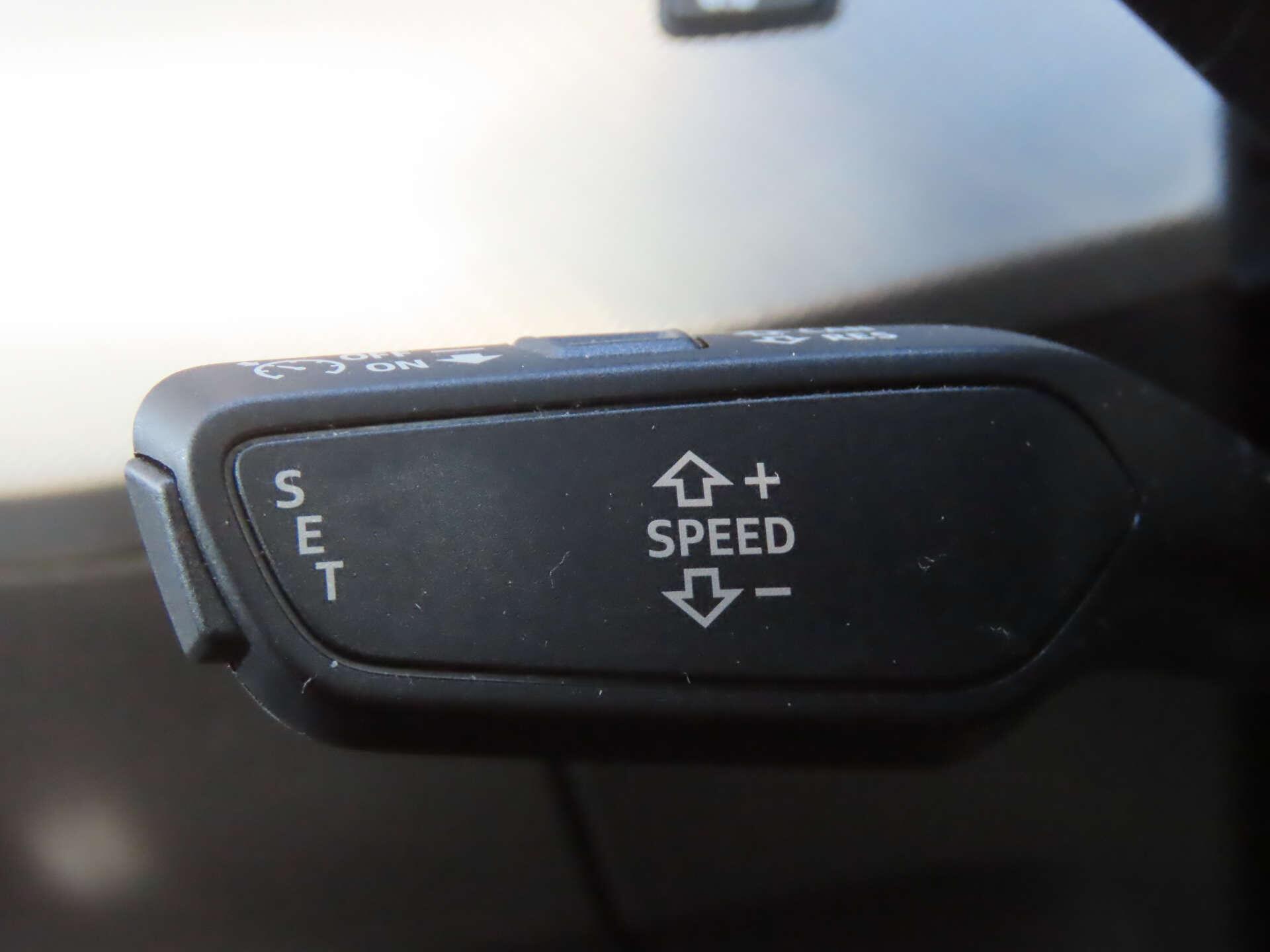 Audi A4 view 15