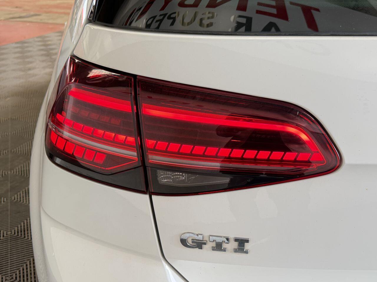 Volkswagen Golf view 26