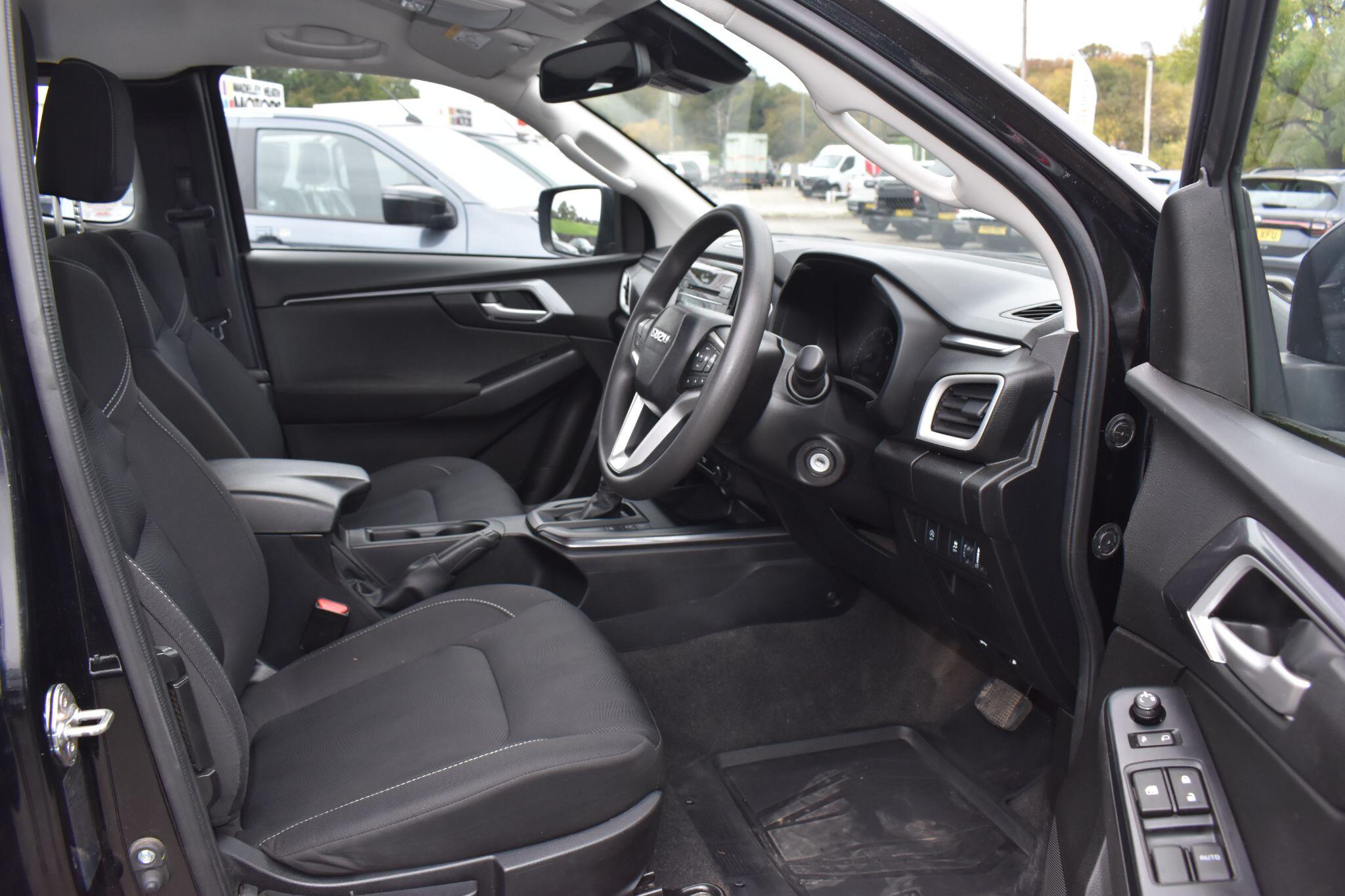 D-Max - 1.9 TD DL20 Auto 4WD Euro 6 (s/s) 2dr - Image 24
