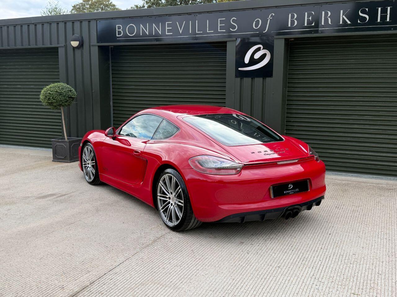 Porsche Cayman view 21