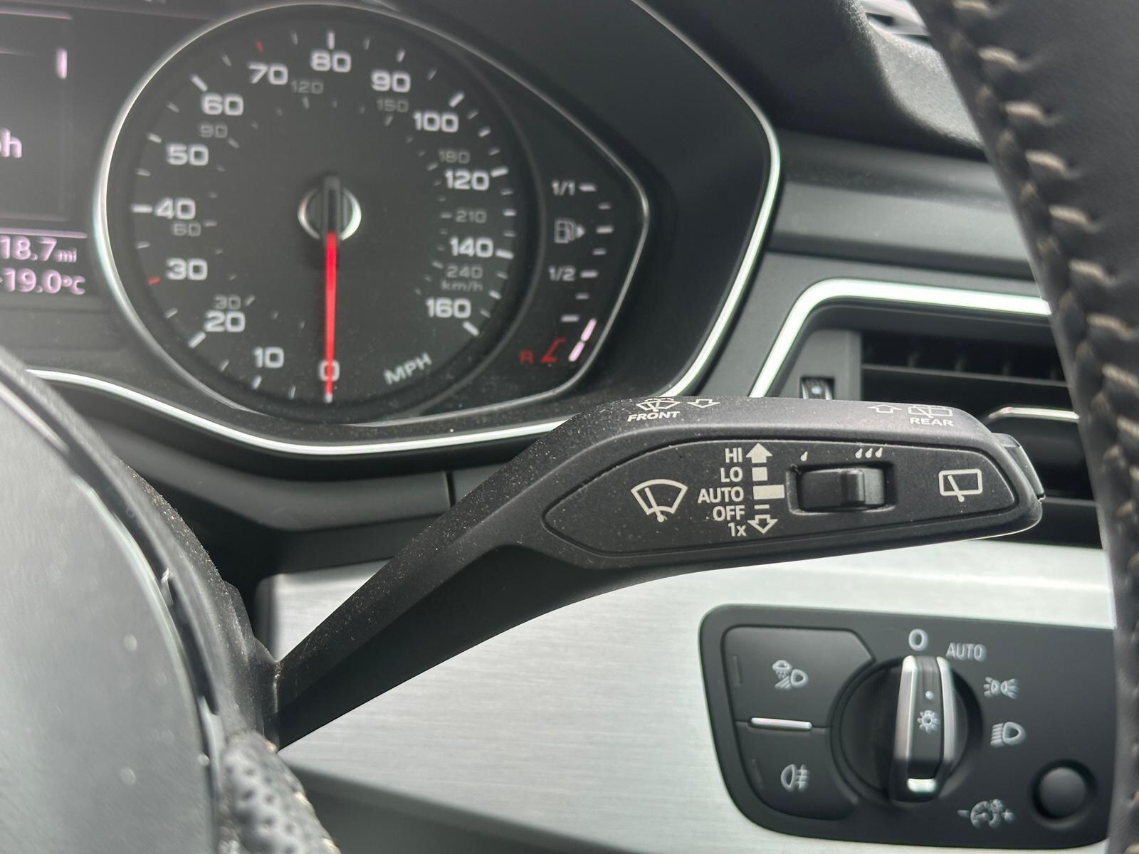 Audi A4 Avant view 17