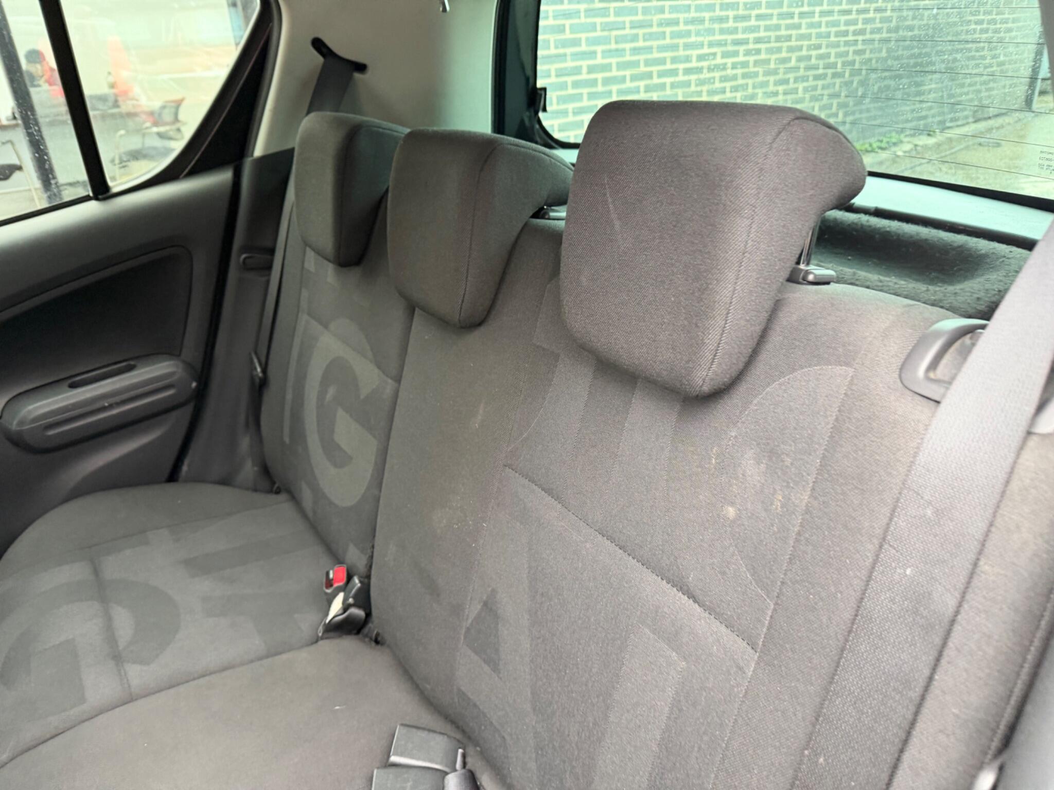Vauxhall Agila view 29