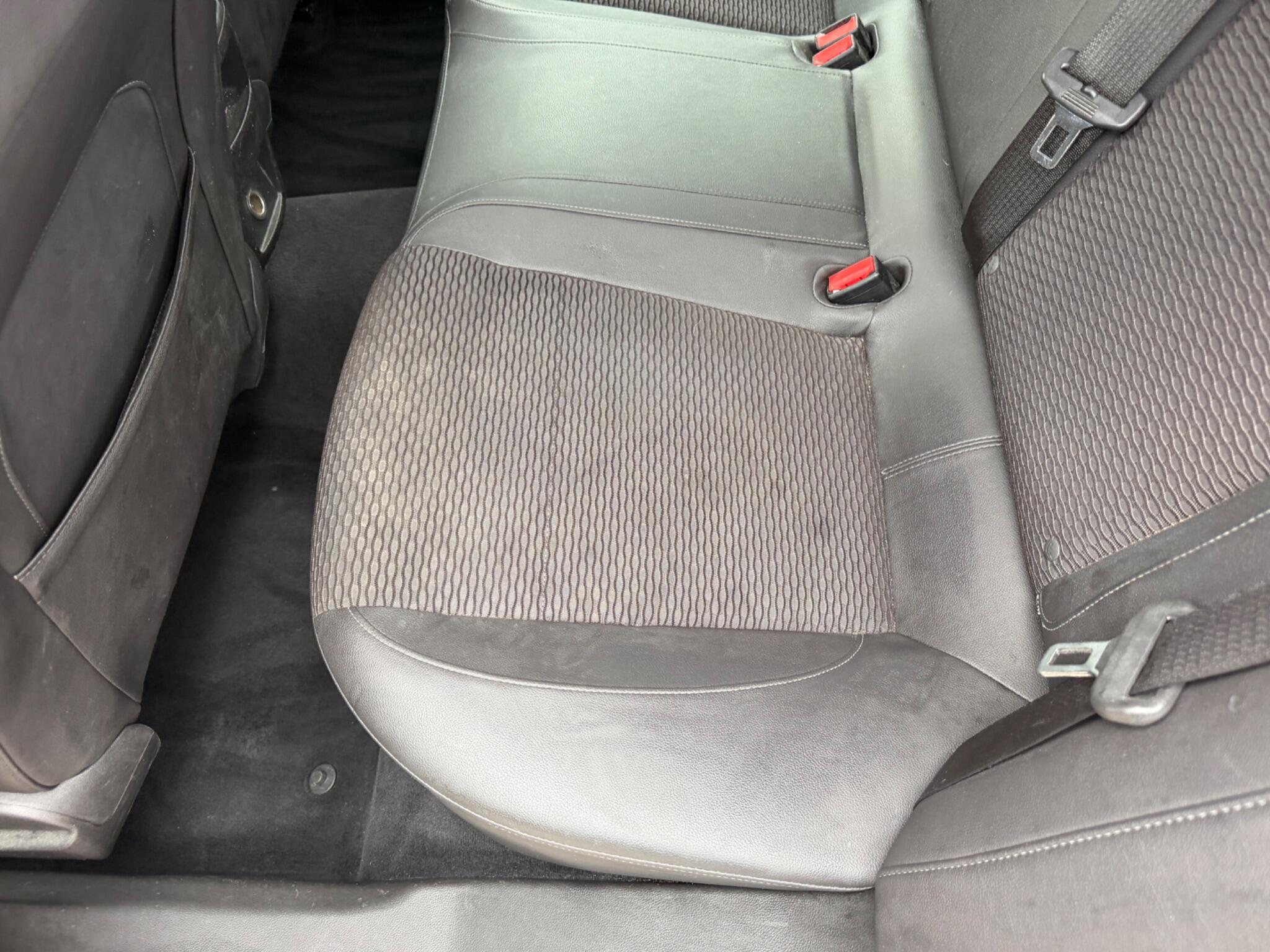 Vauxhall Insignia view 28