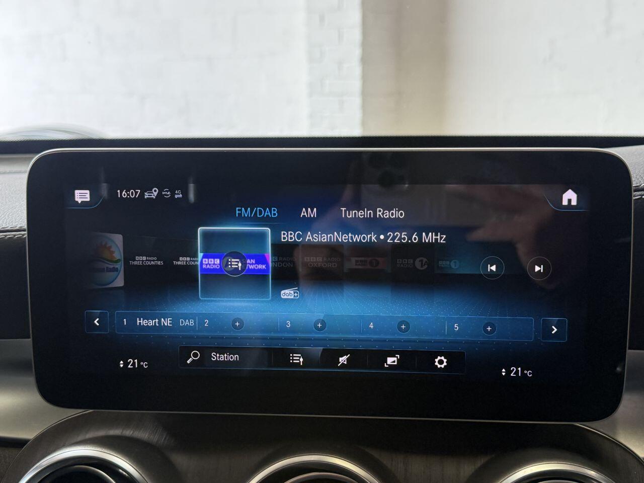 Mercedes-Benz GLC view 49