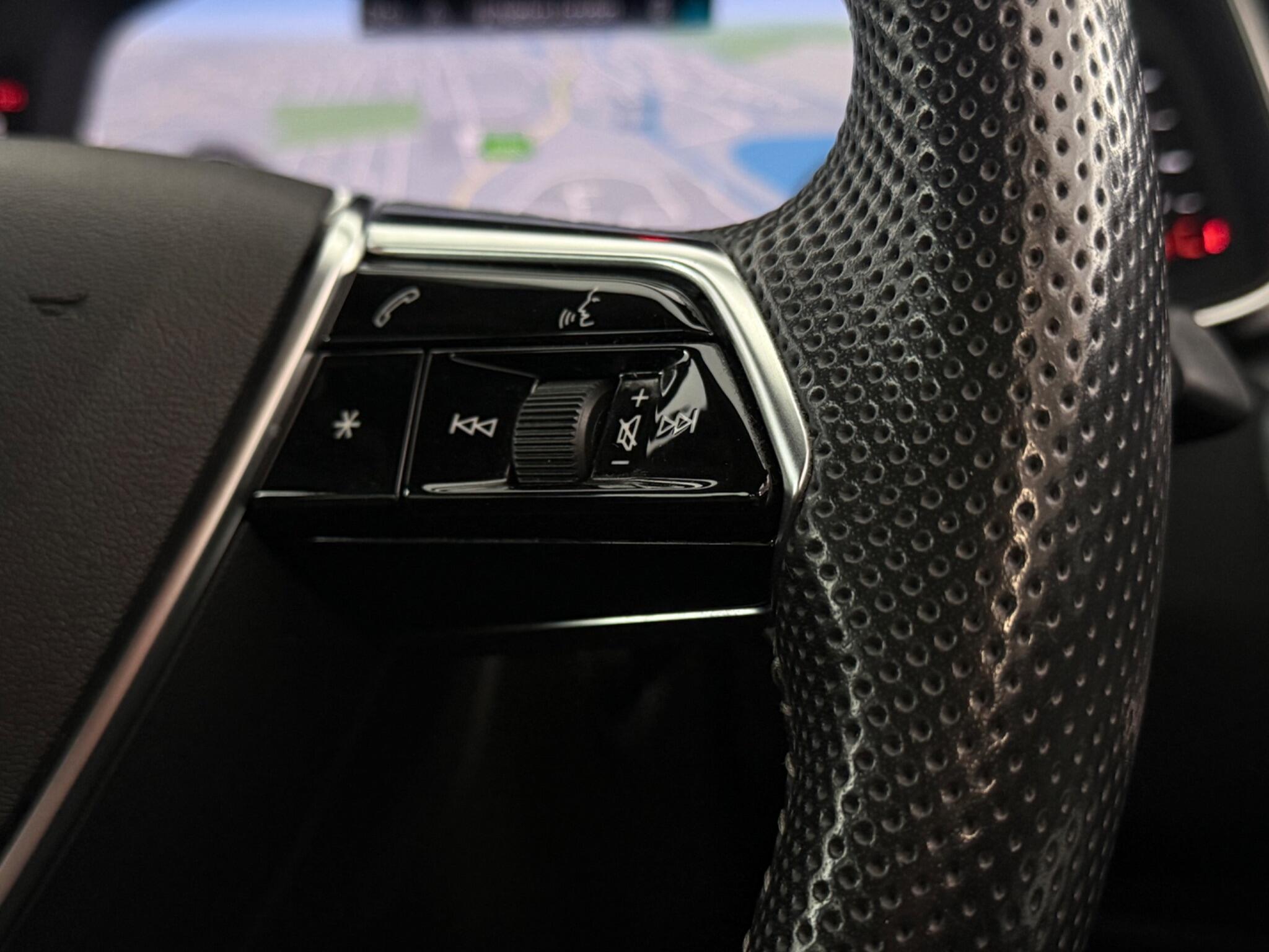 Audi A6 view 16
