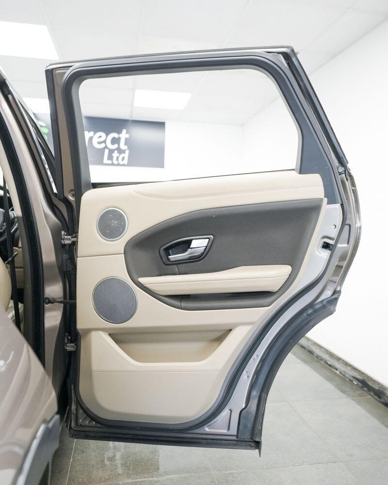 Land Rover Range Rover Evoque view 13