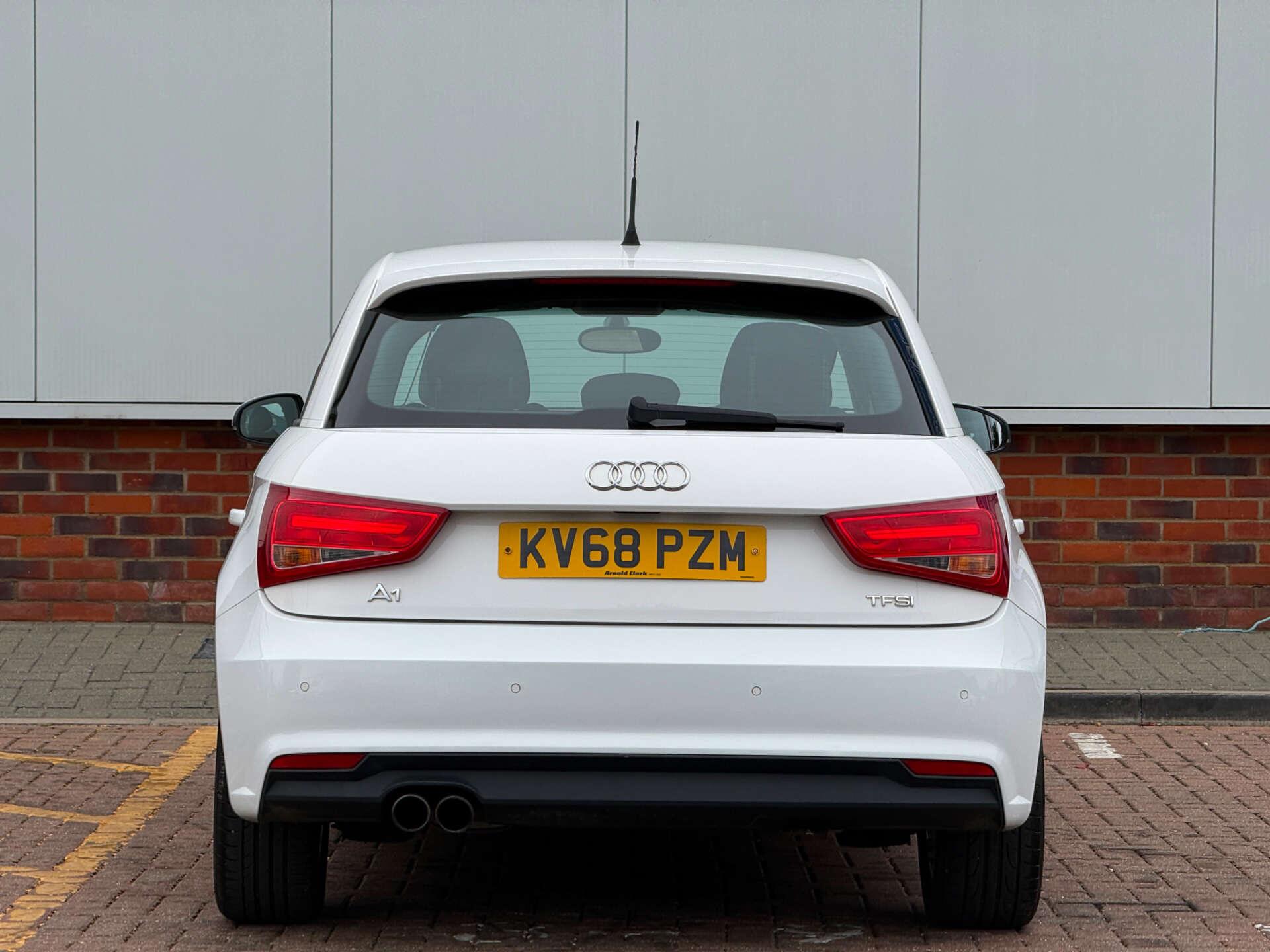 Audi A1 view 11