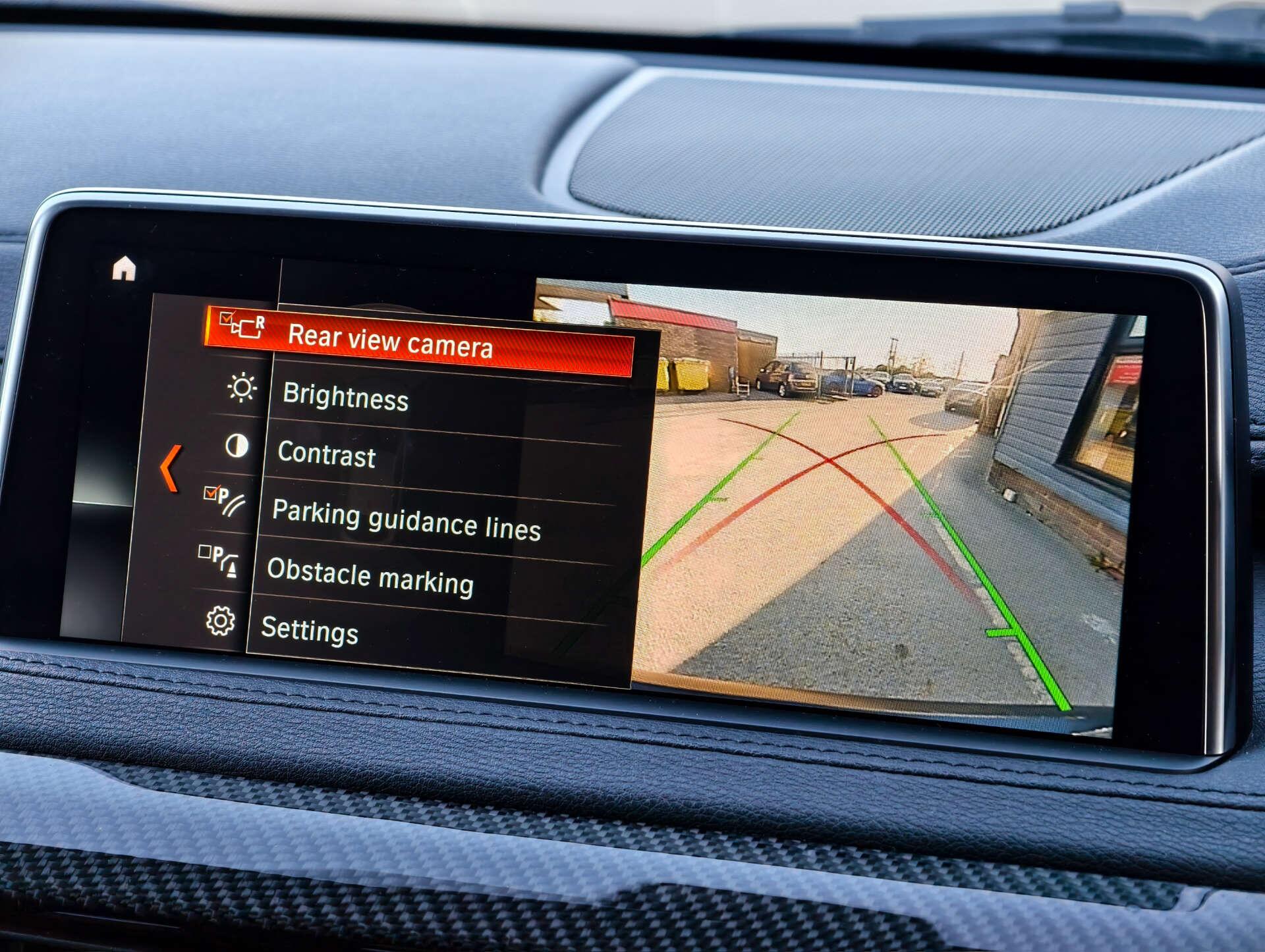 BMW X6 view 40