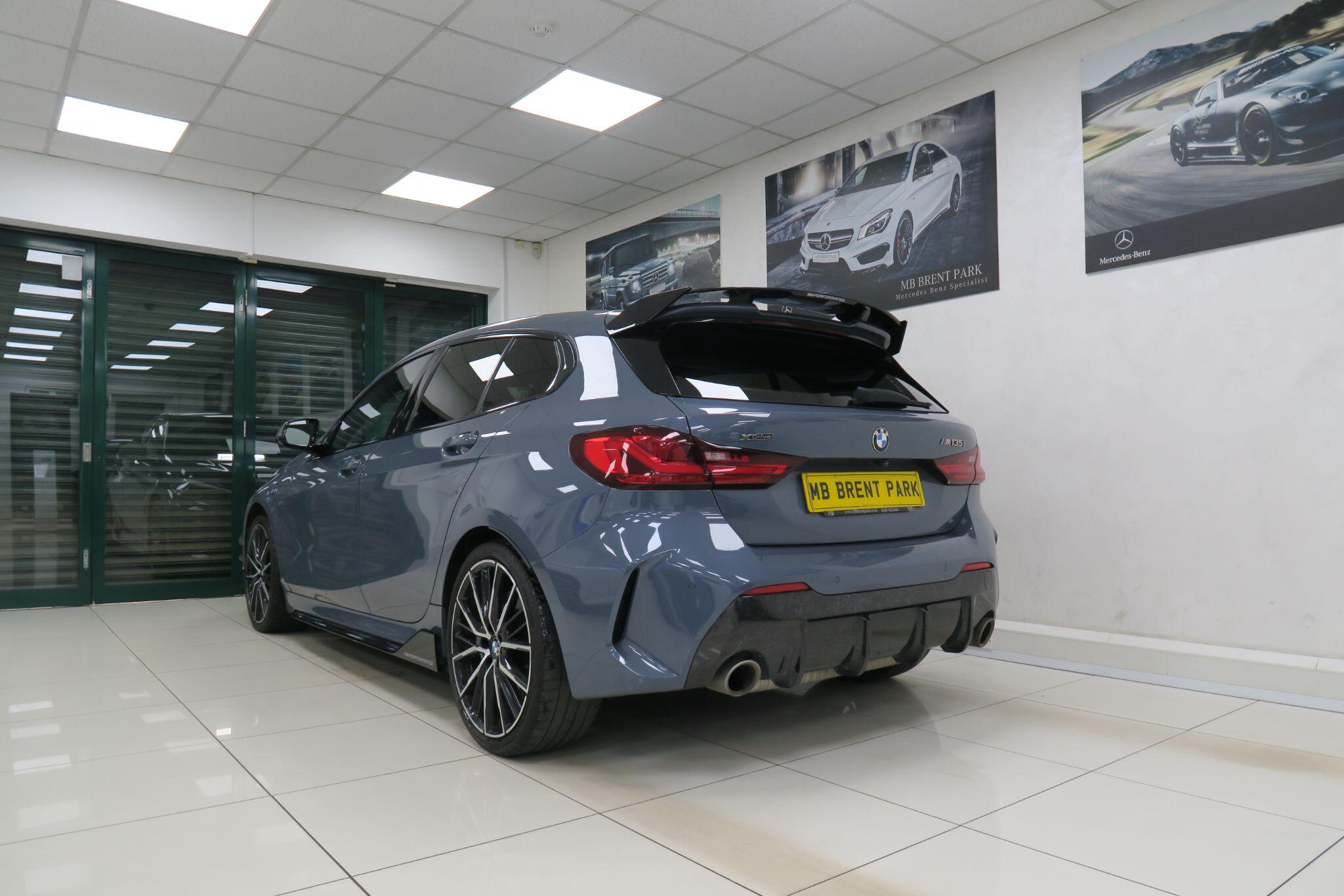 BMW 1 Series view 5