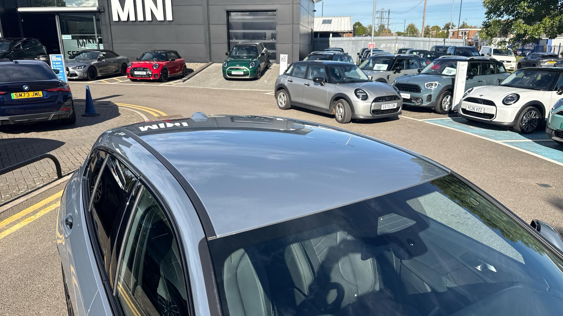 BMW 1 Series view 21