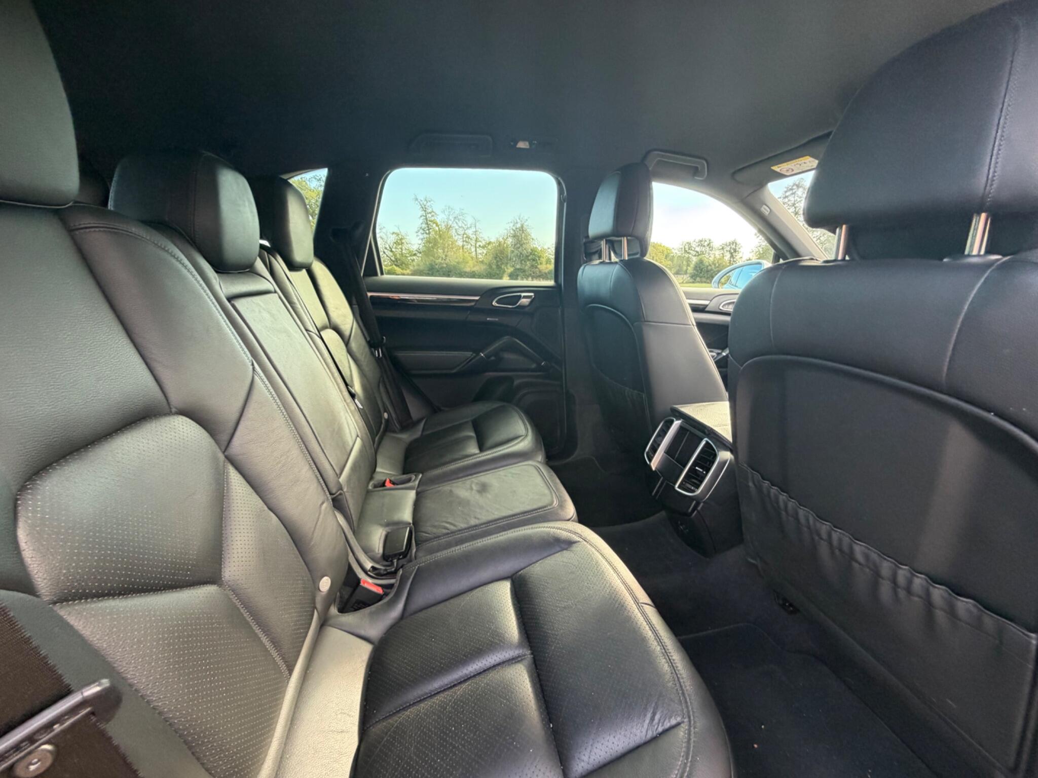 Porsche Cayenne view 17