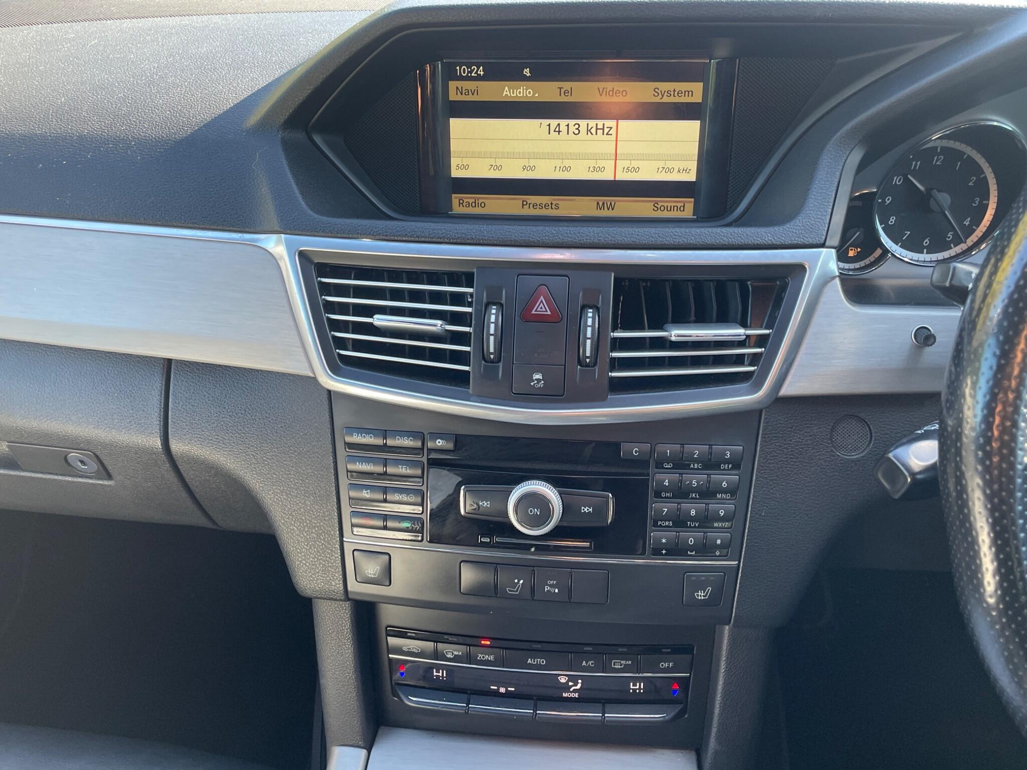 Mercedes-Benz E-Class view 46