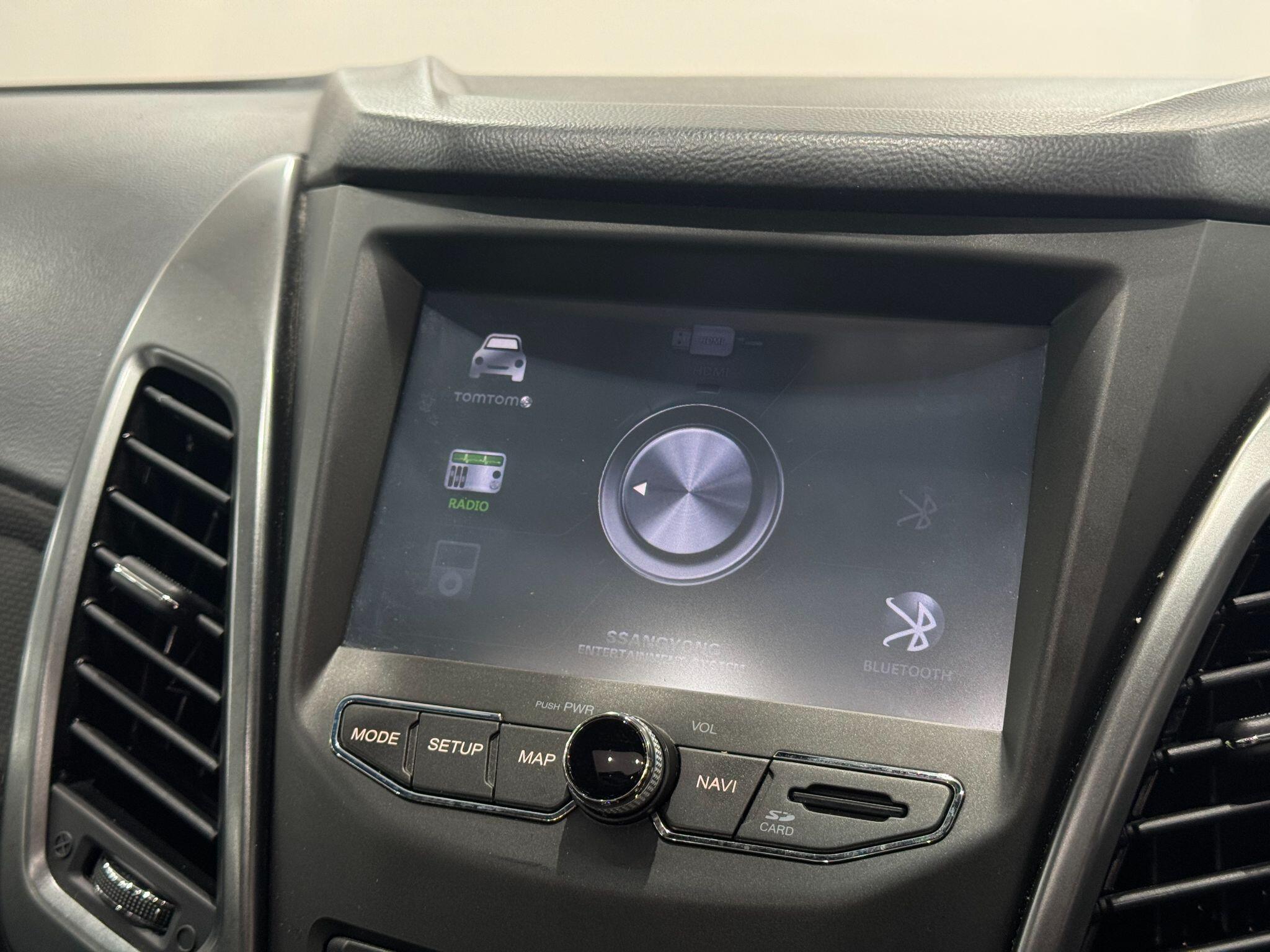 KGM Korando view 18