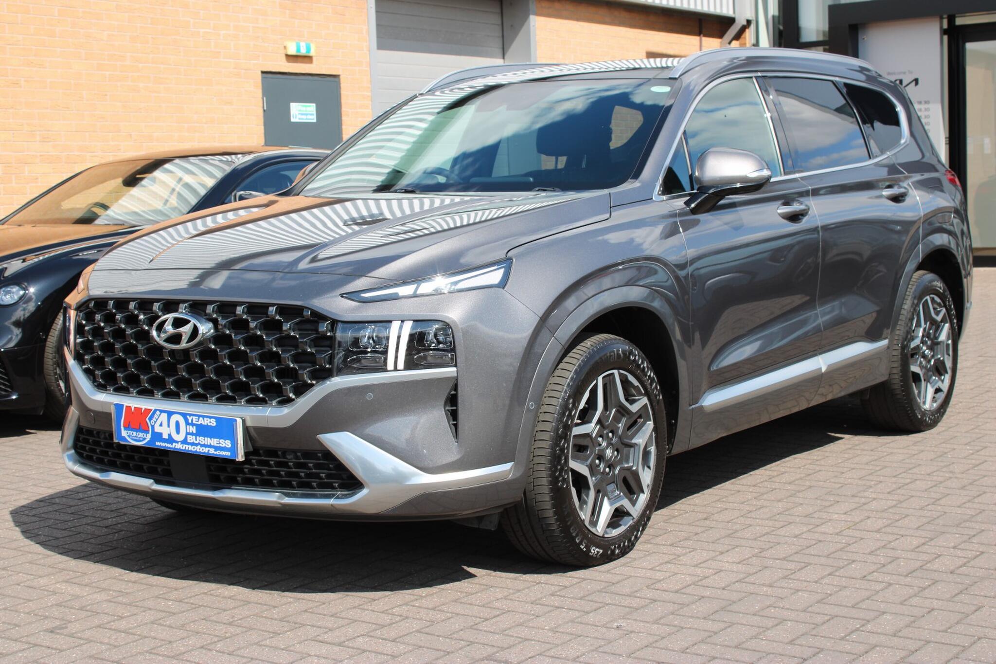 Hyundai Santa Fe view 4