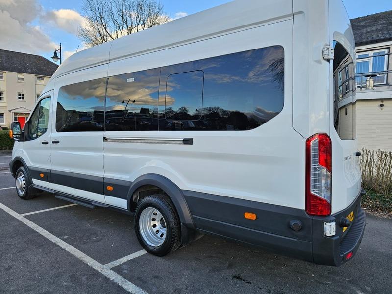 2018 Ford Transit 2.2 TDCi 460 HDT Trend Minibus 5dr Diesel Manual L4 H3 (18 seats) (196 g/km, 123 bhp) • 9,875 miles image 8