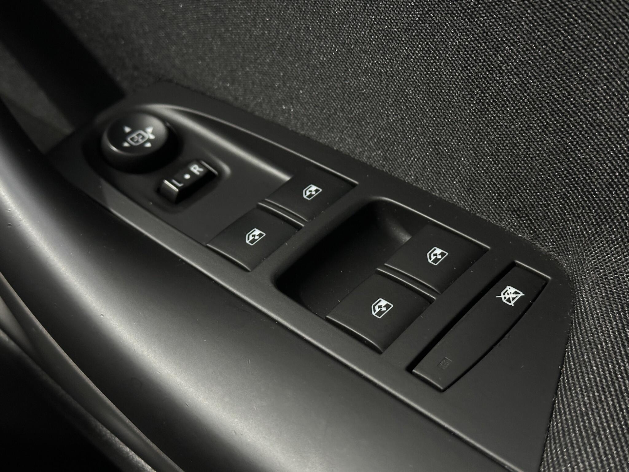 Vauxhall Astra view 19