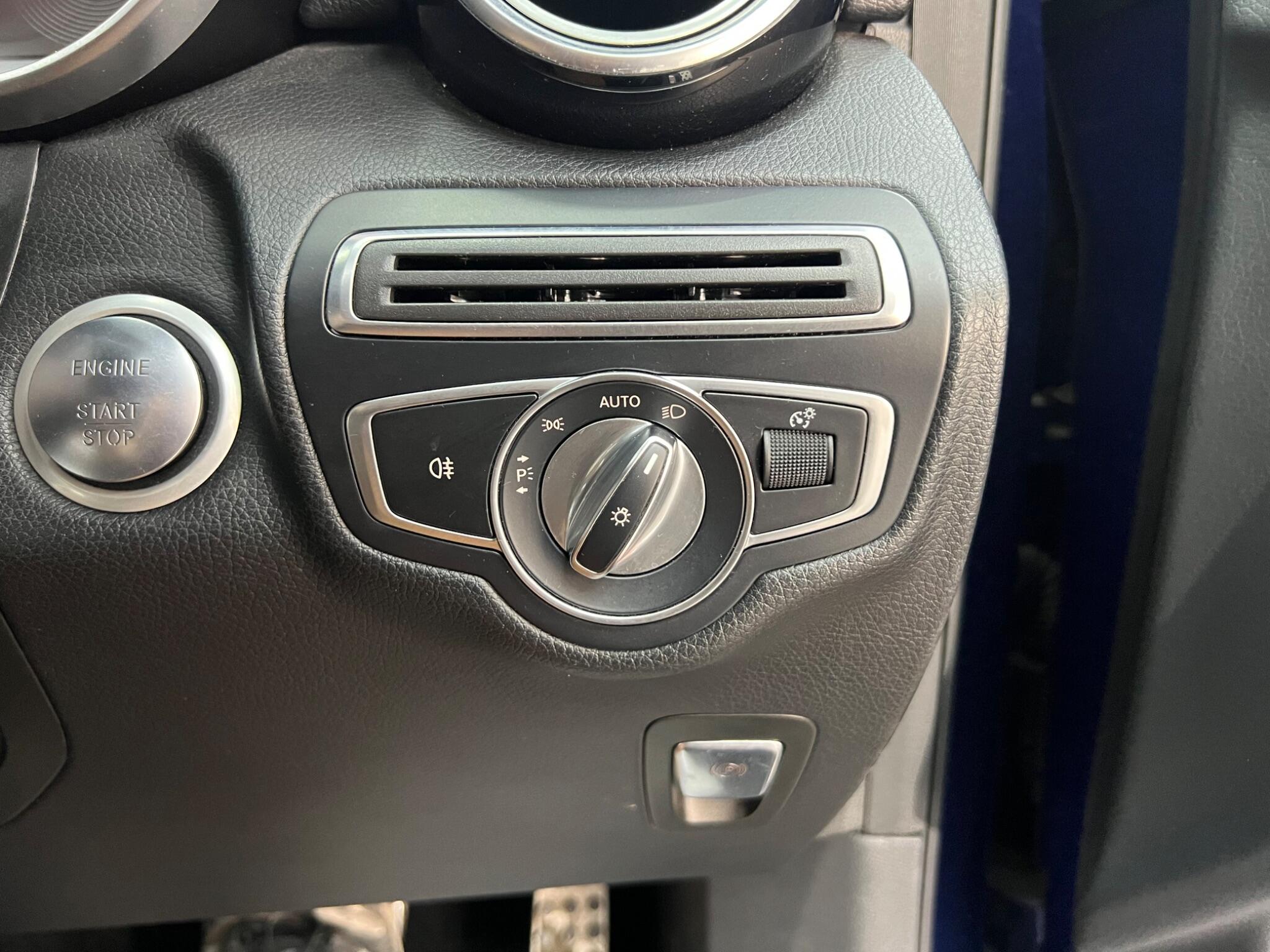 Mercedes-Benz GLC view 28