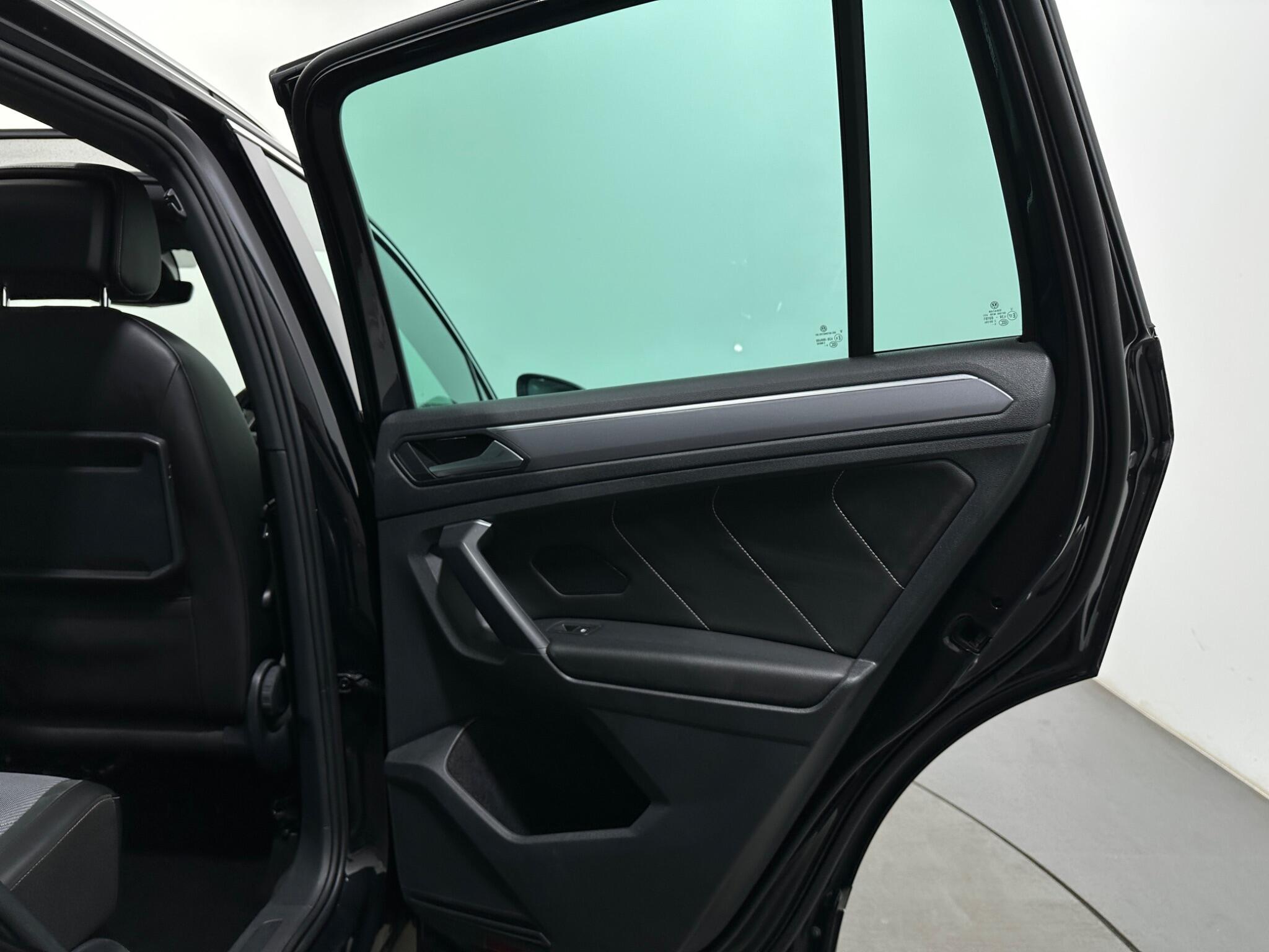 Volkswagen Tiguan view 43