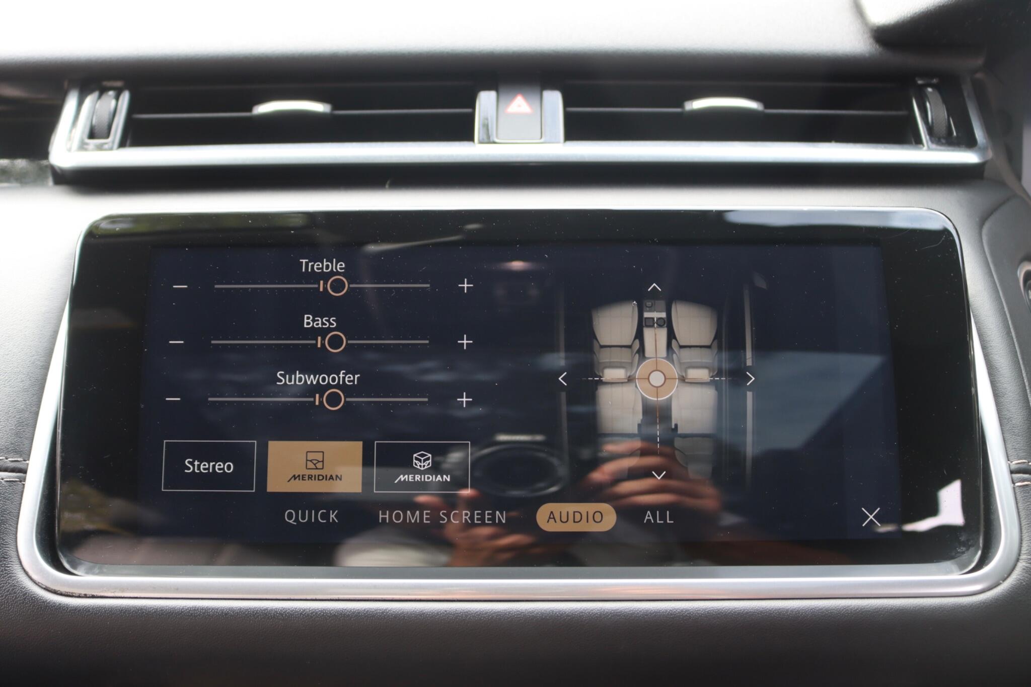 Land Rover Range Rover Velar view 53