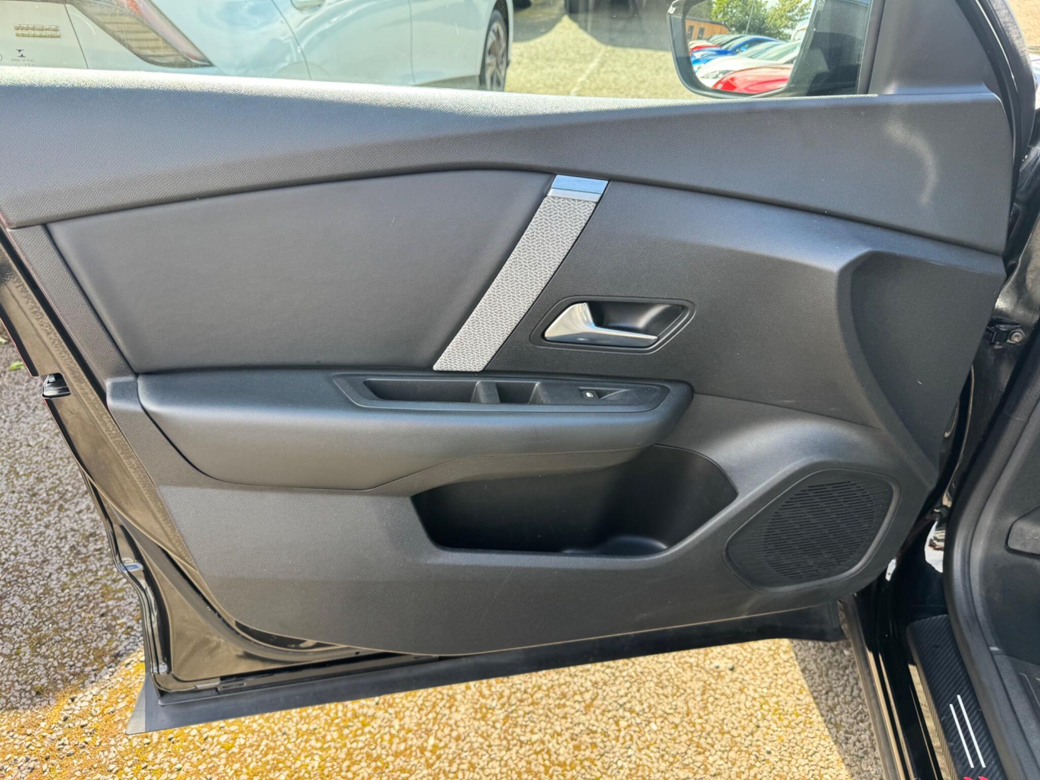 Citroen C4 view 38