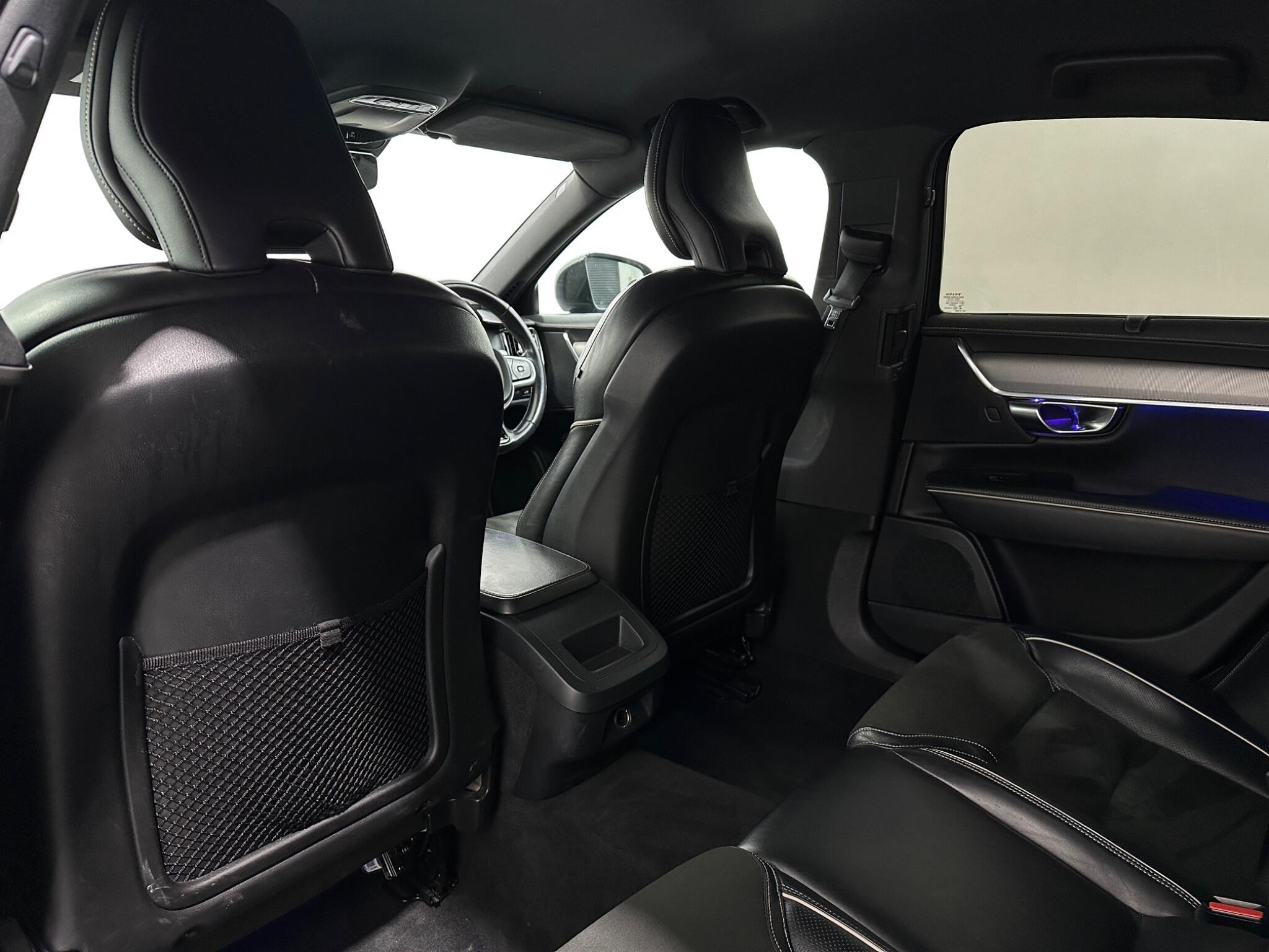 Volvo S90 view 37