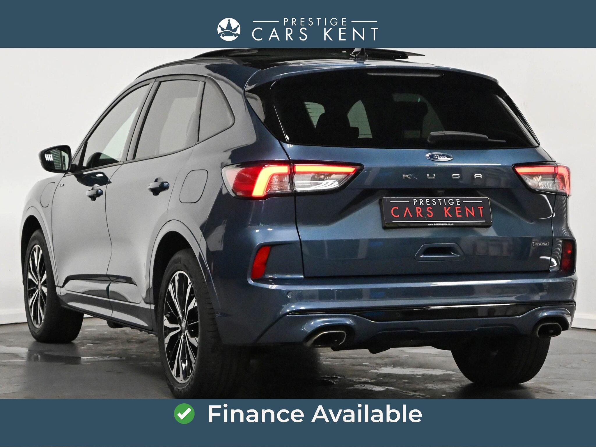Ford Kuga view 3