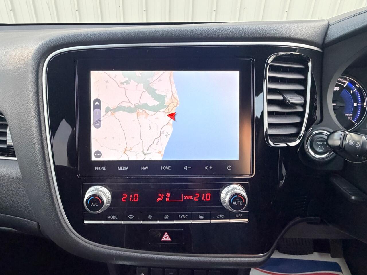 Mitsubishi Outlander view 25