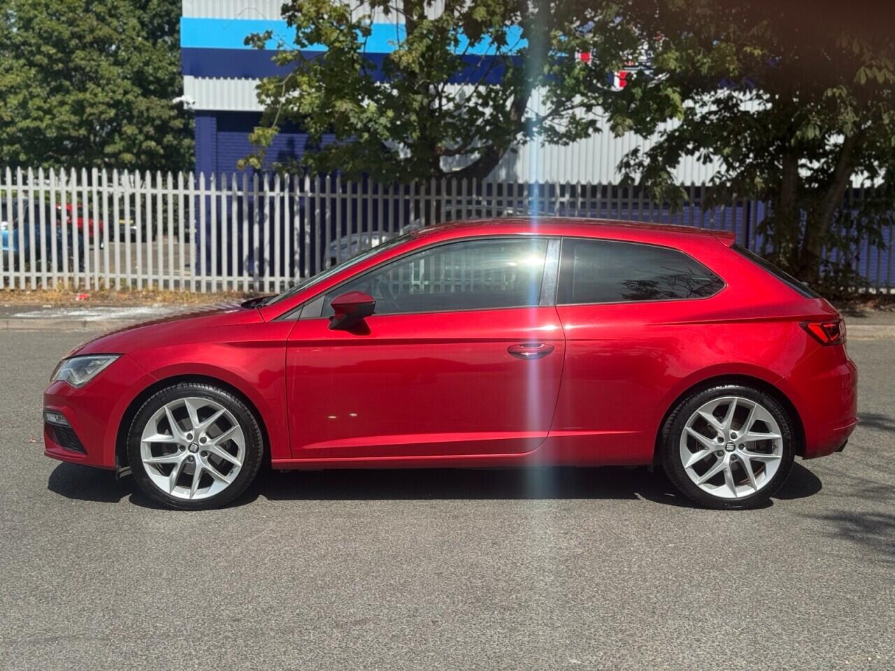 Seat Leon Leon view 4