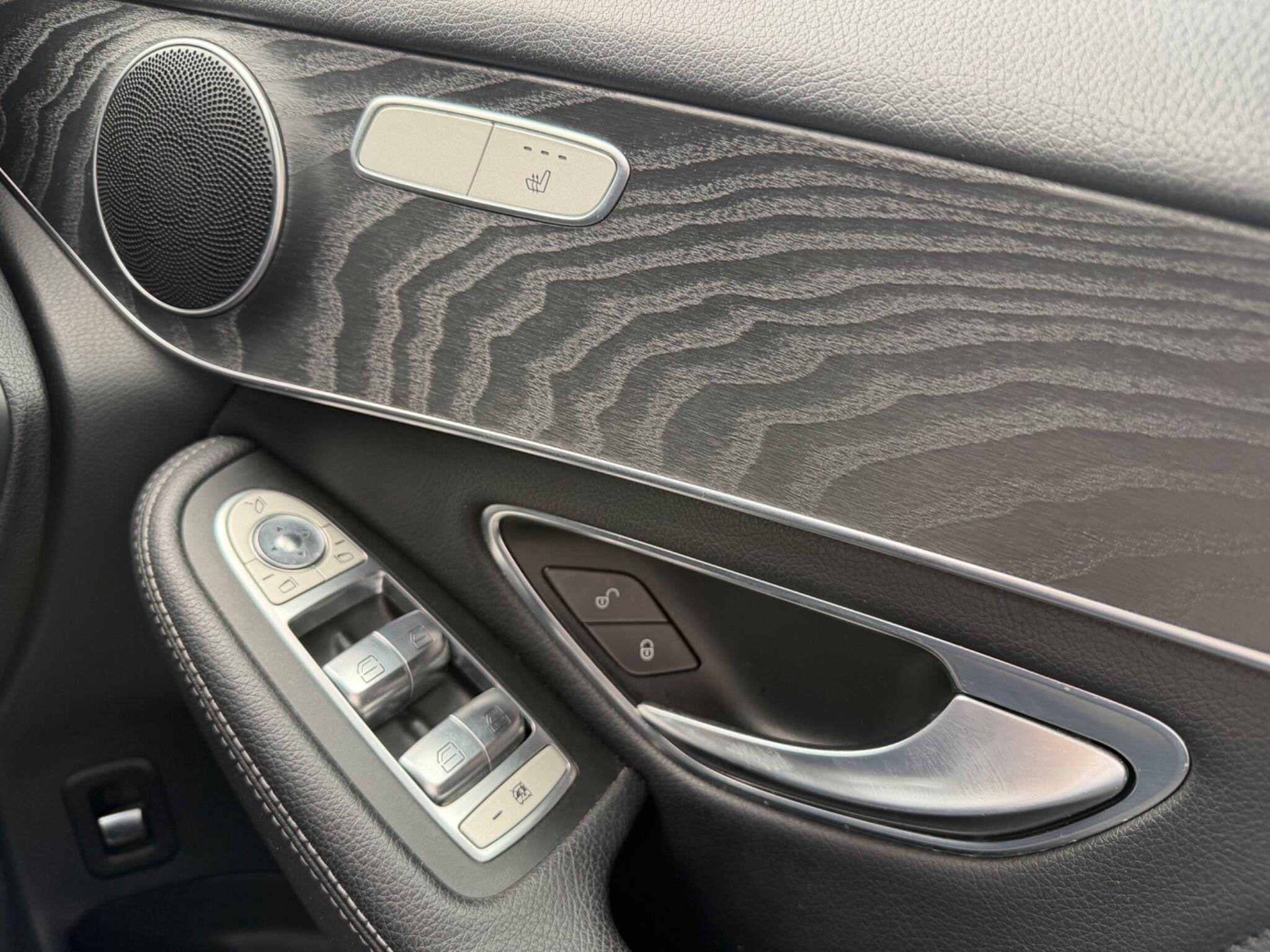 Mercedes-Benz GLC view 61