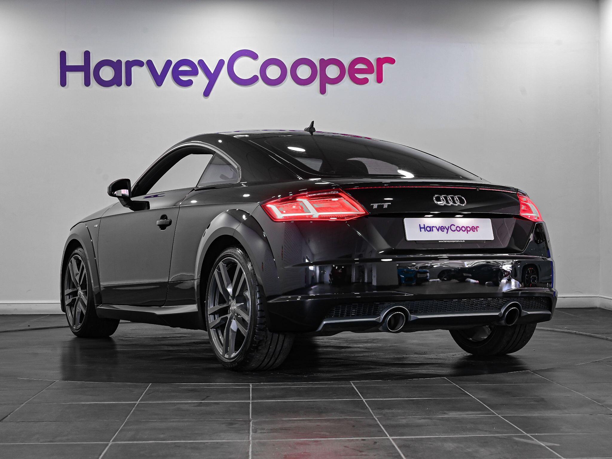 Audi TT view 5