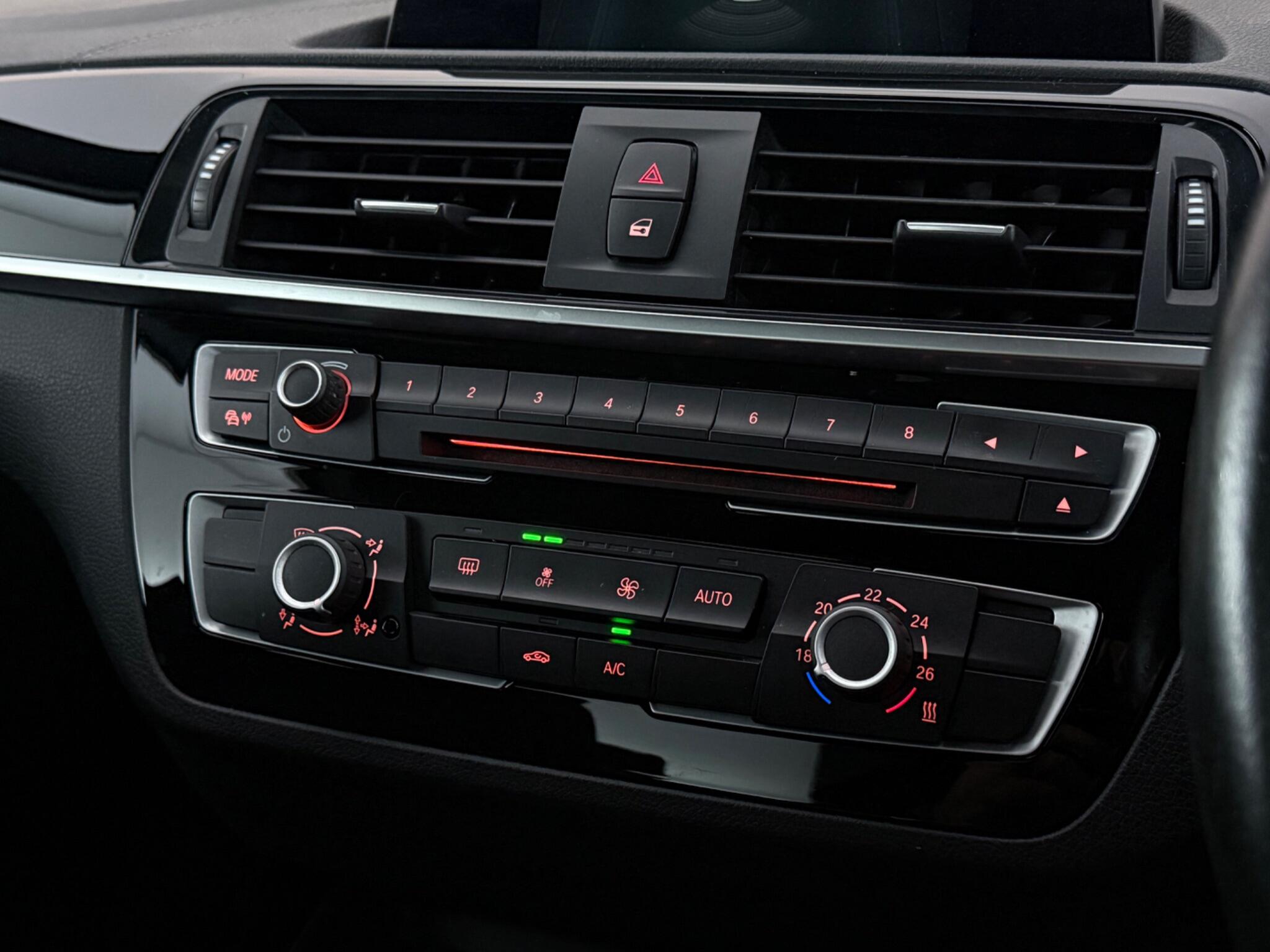 BMW 2 Series view 29