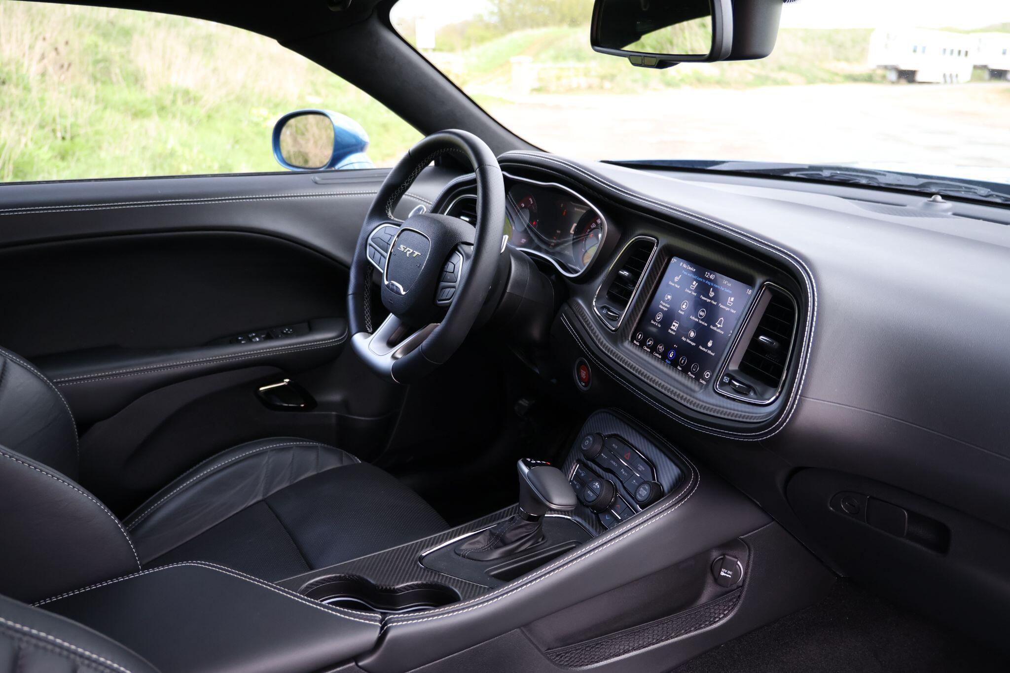 Dodge Challenger view 30
