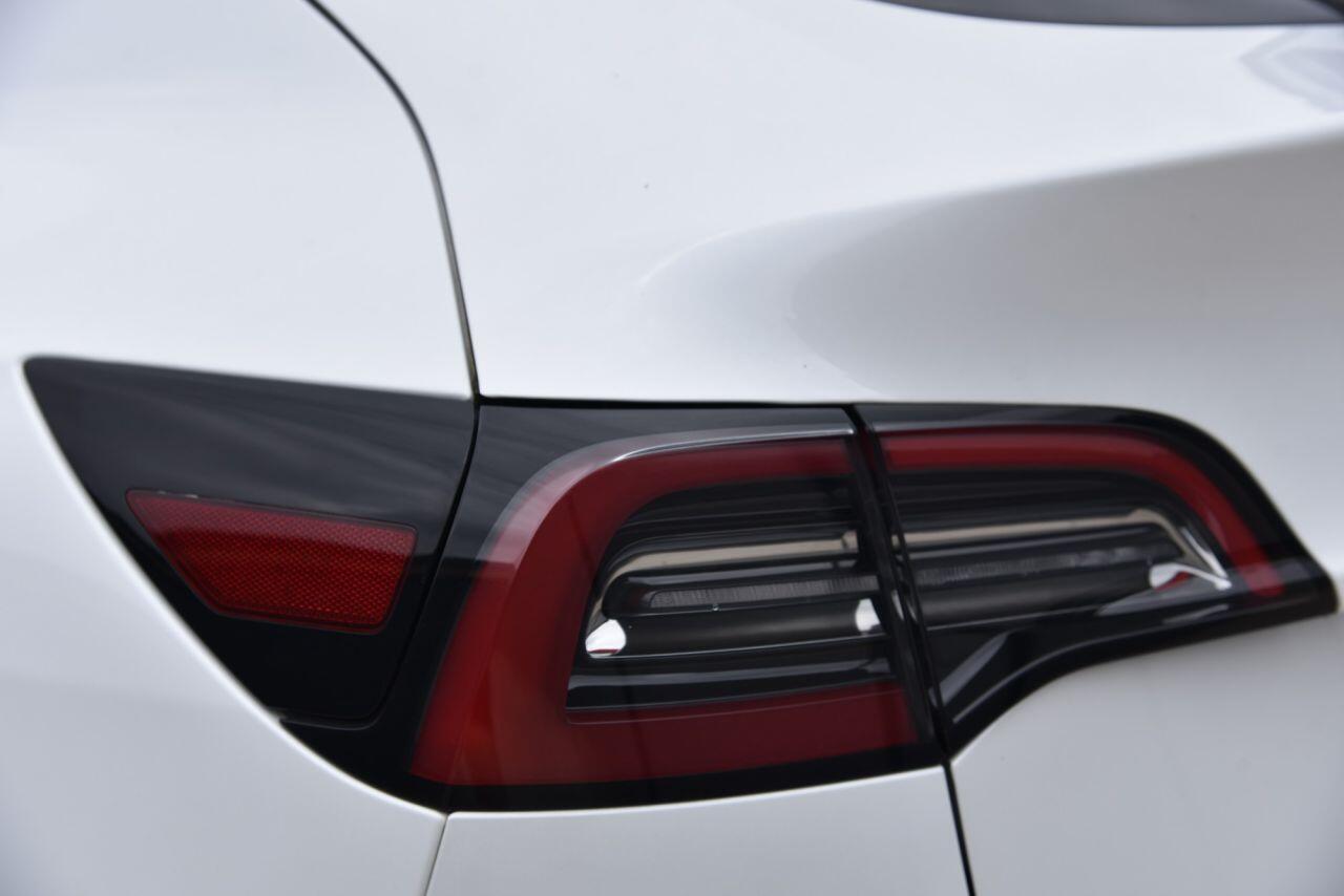 Tesla Model Y view 15