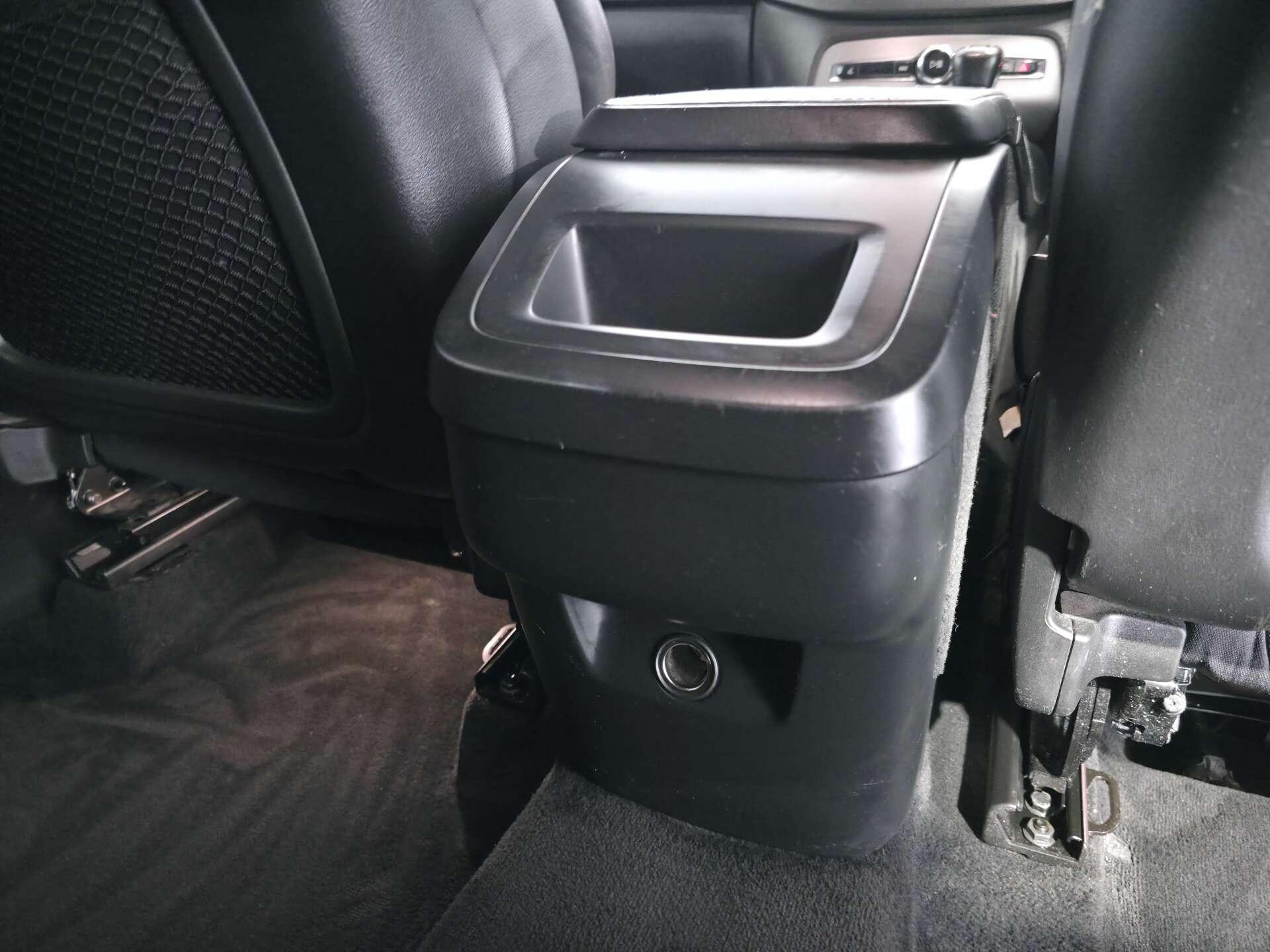 Volvo XC90 view 68