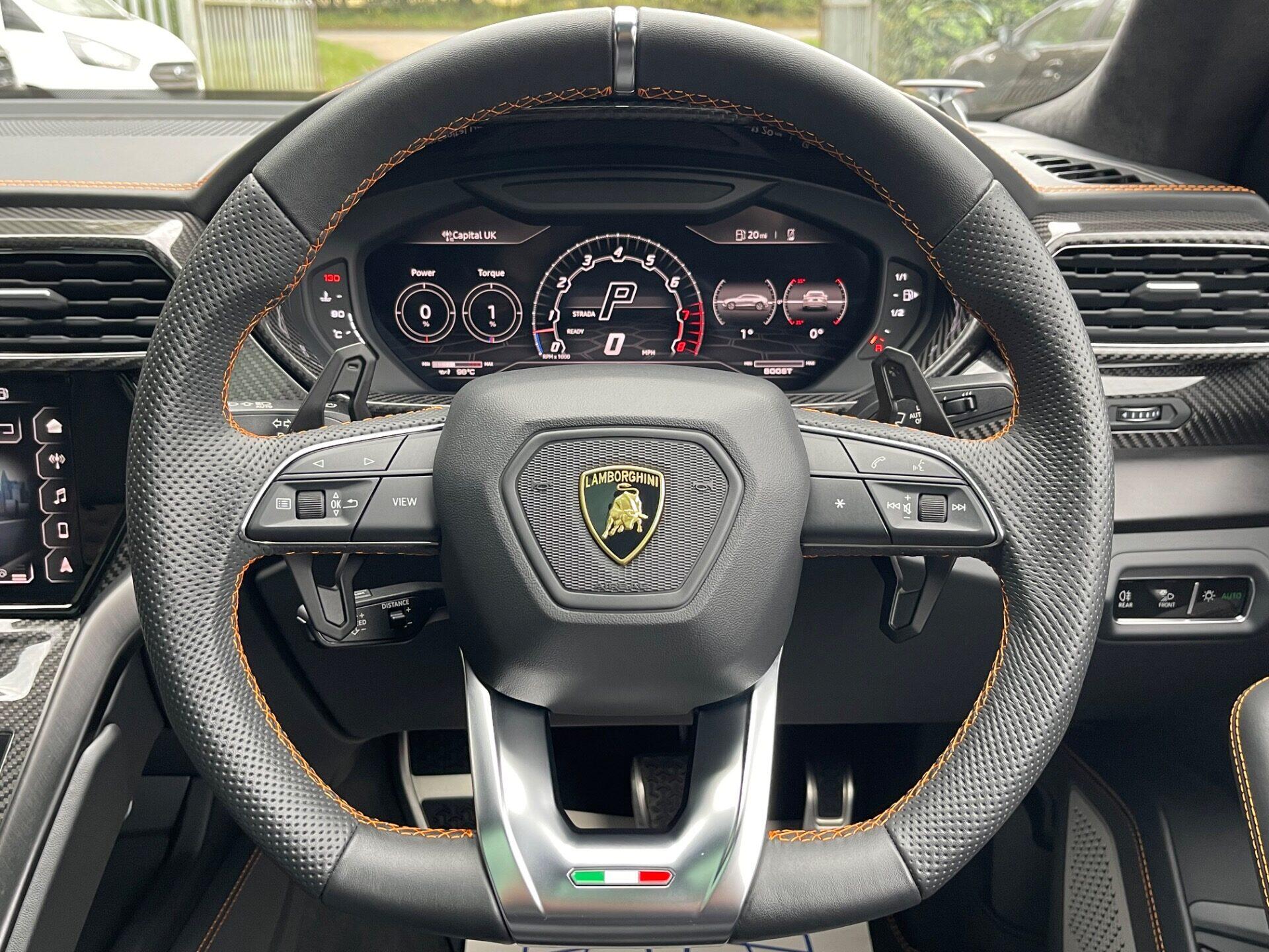 Lamborghini Urus view 8